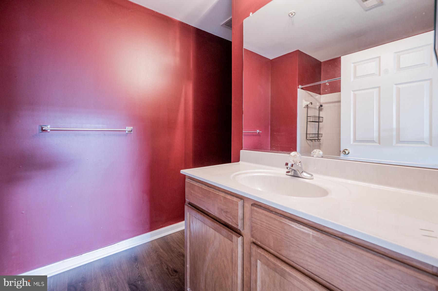 SEVEN OAKS - Residential Lease