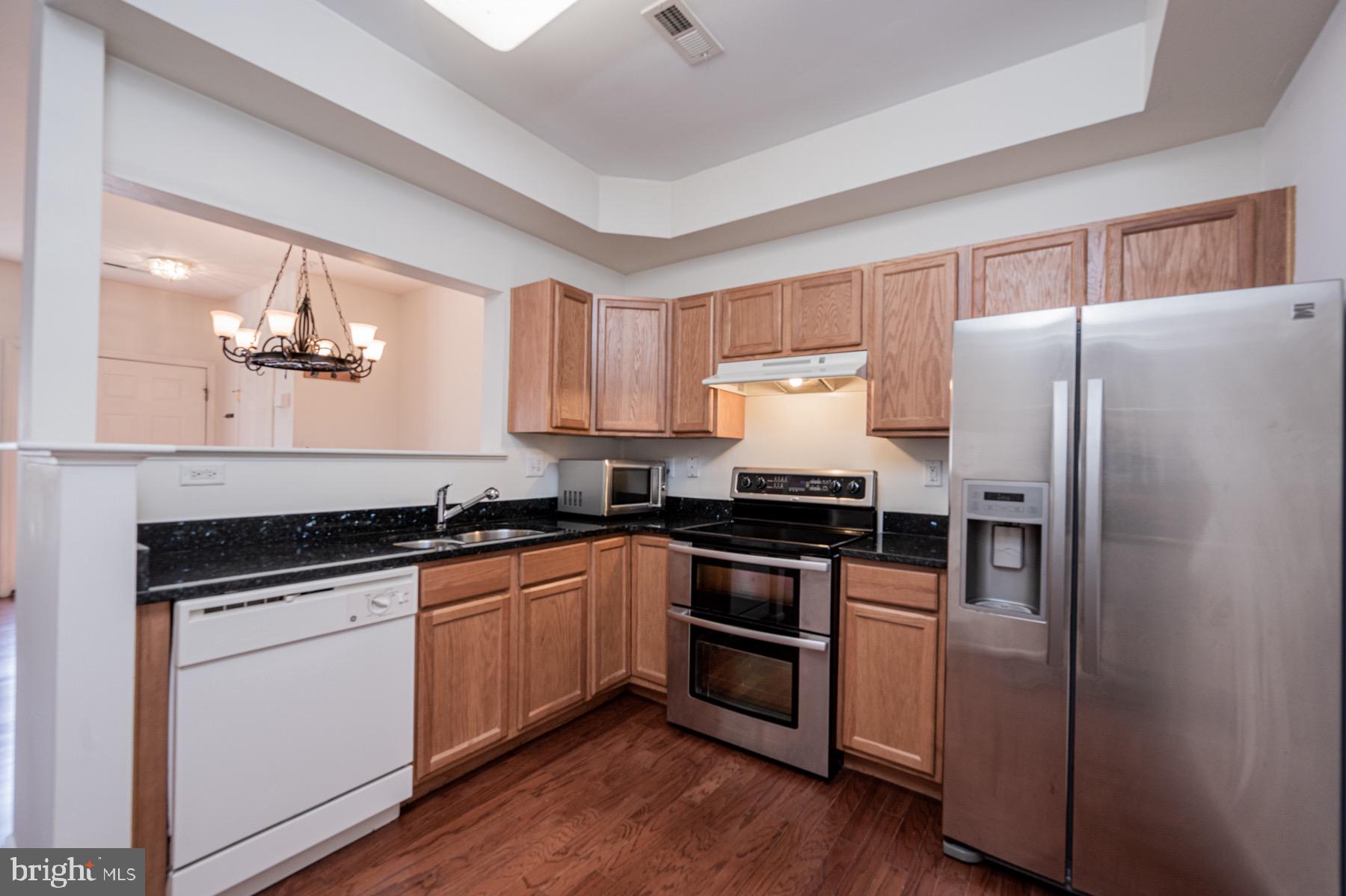 SEVEN OAKS - Residential Lease