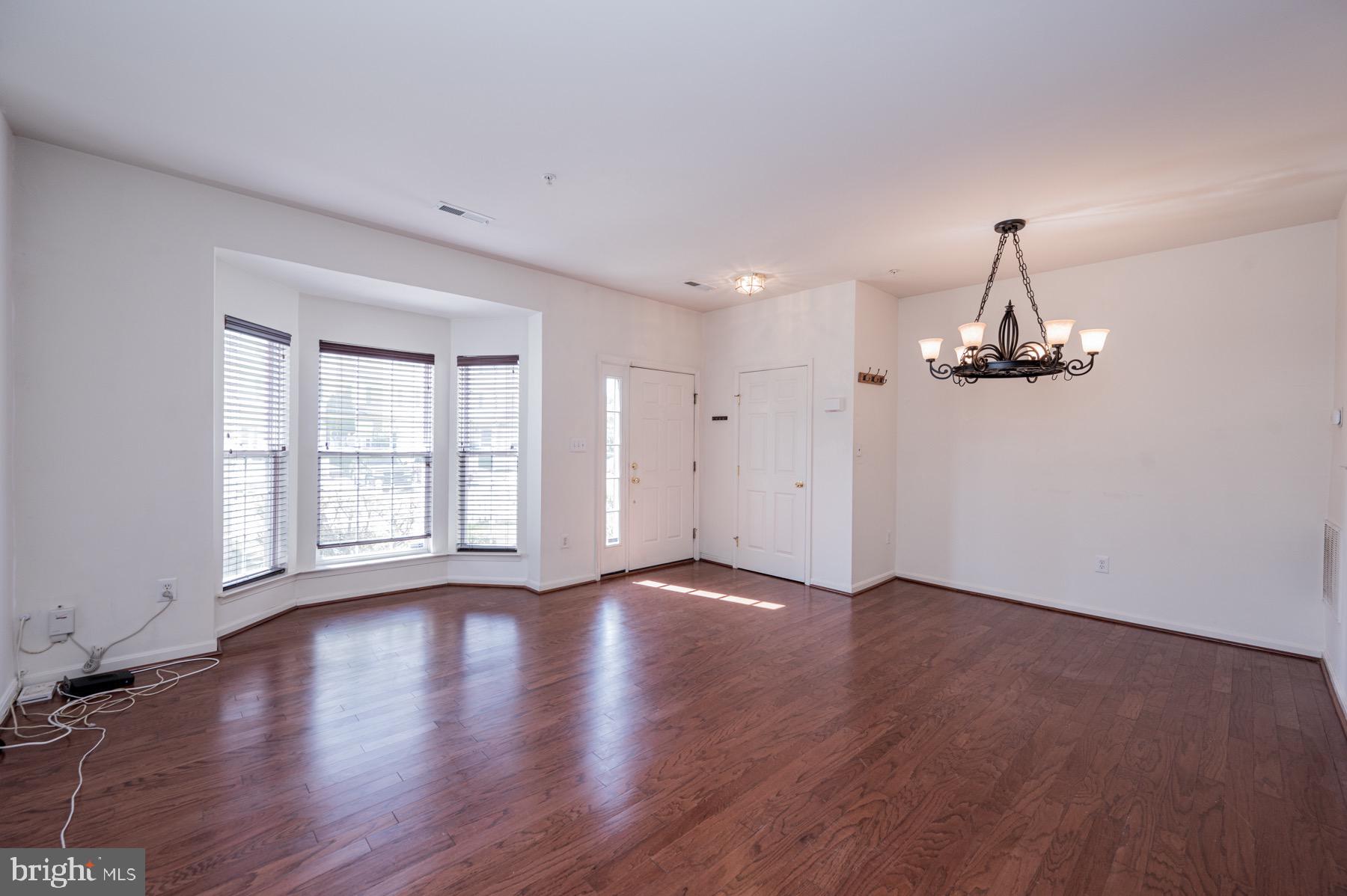 SEVEN OAKS - Residential Lease