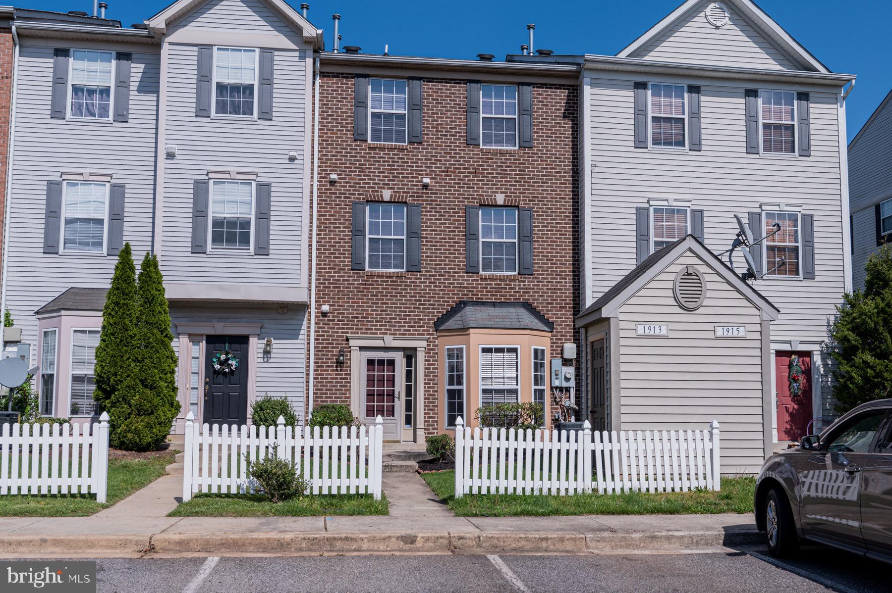 SEVEN OAKS - Residential Lease