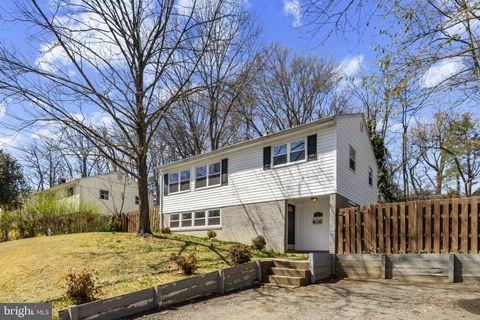 13312 MAPLE LEAF LANE WOODBRIDGE VA 22191