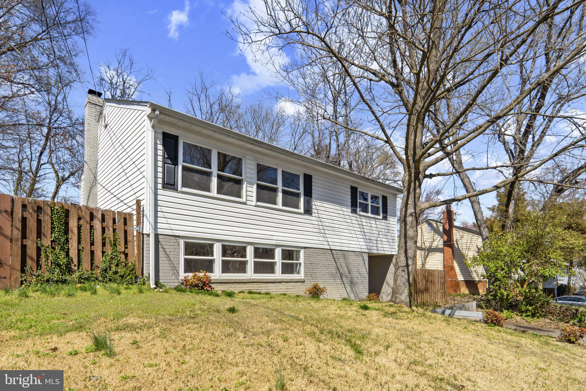 13312 MAPLE LEAF LANE