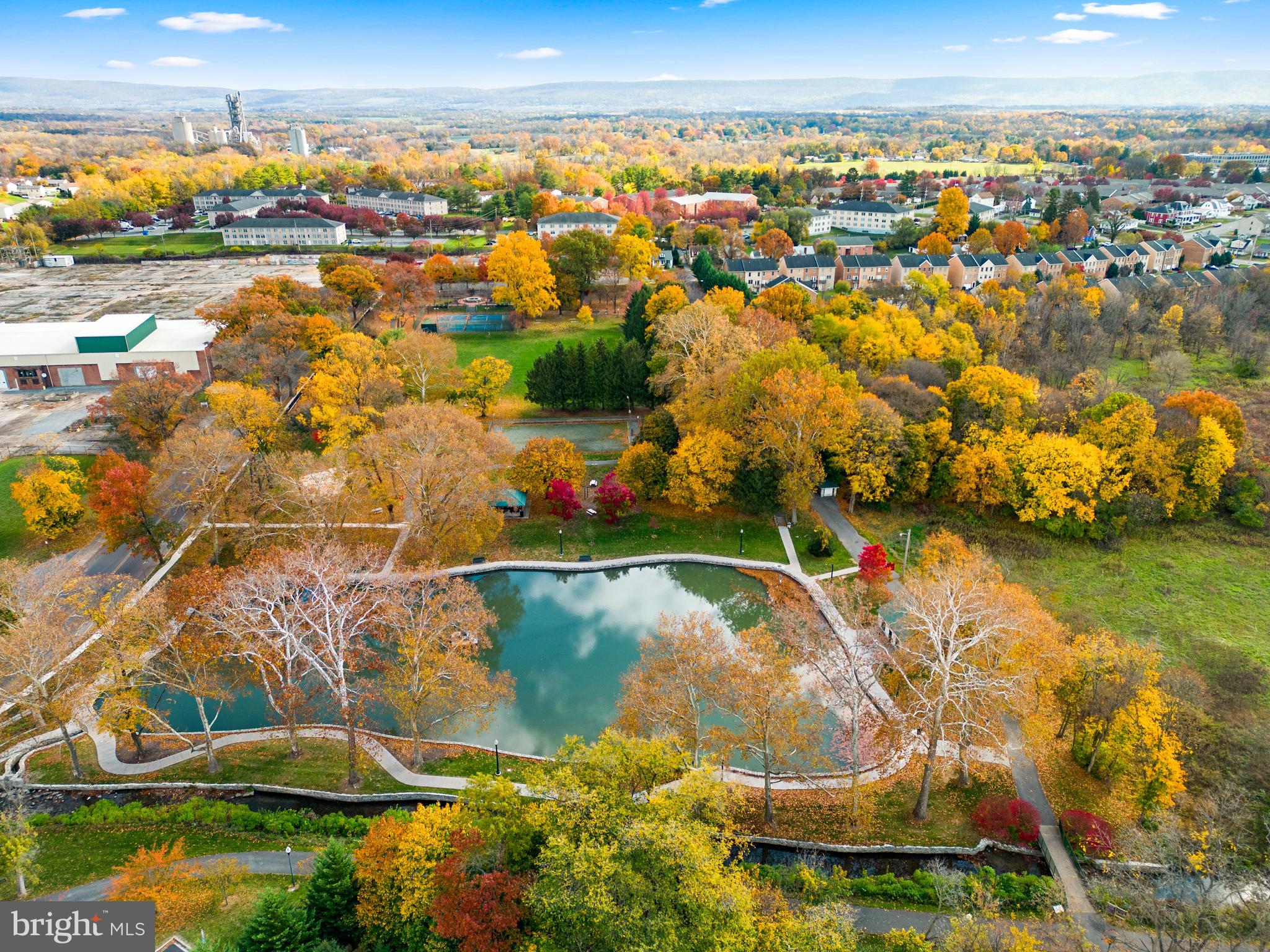 PARK OVERLOOK TOWNHOMES - Residential