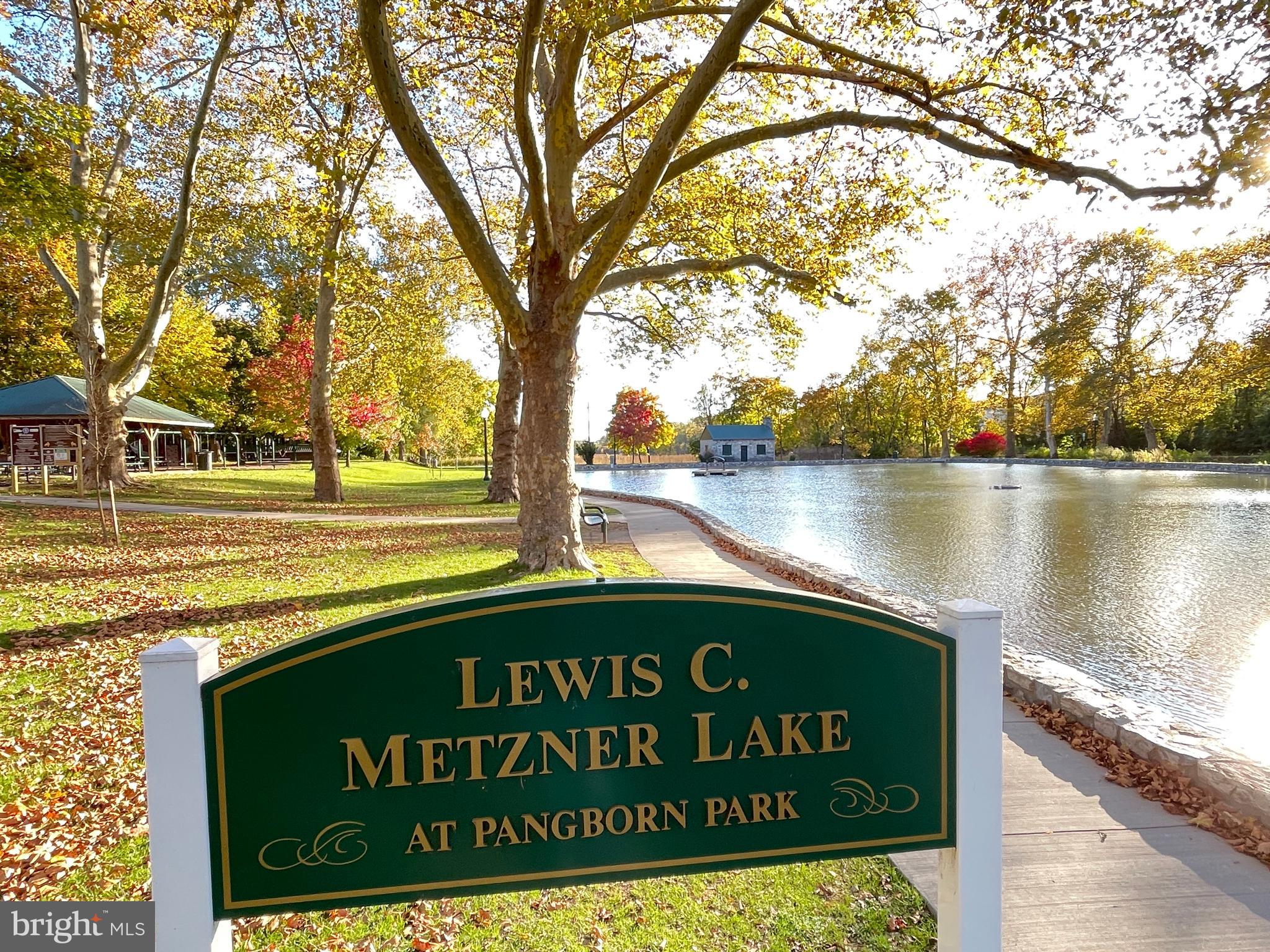 PARK OVERLOOK TOWNHOMES - Residential
