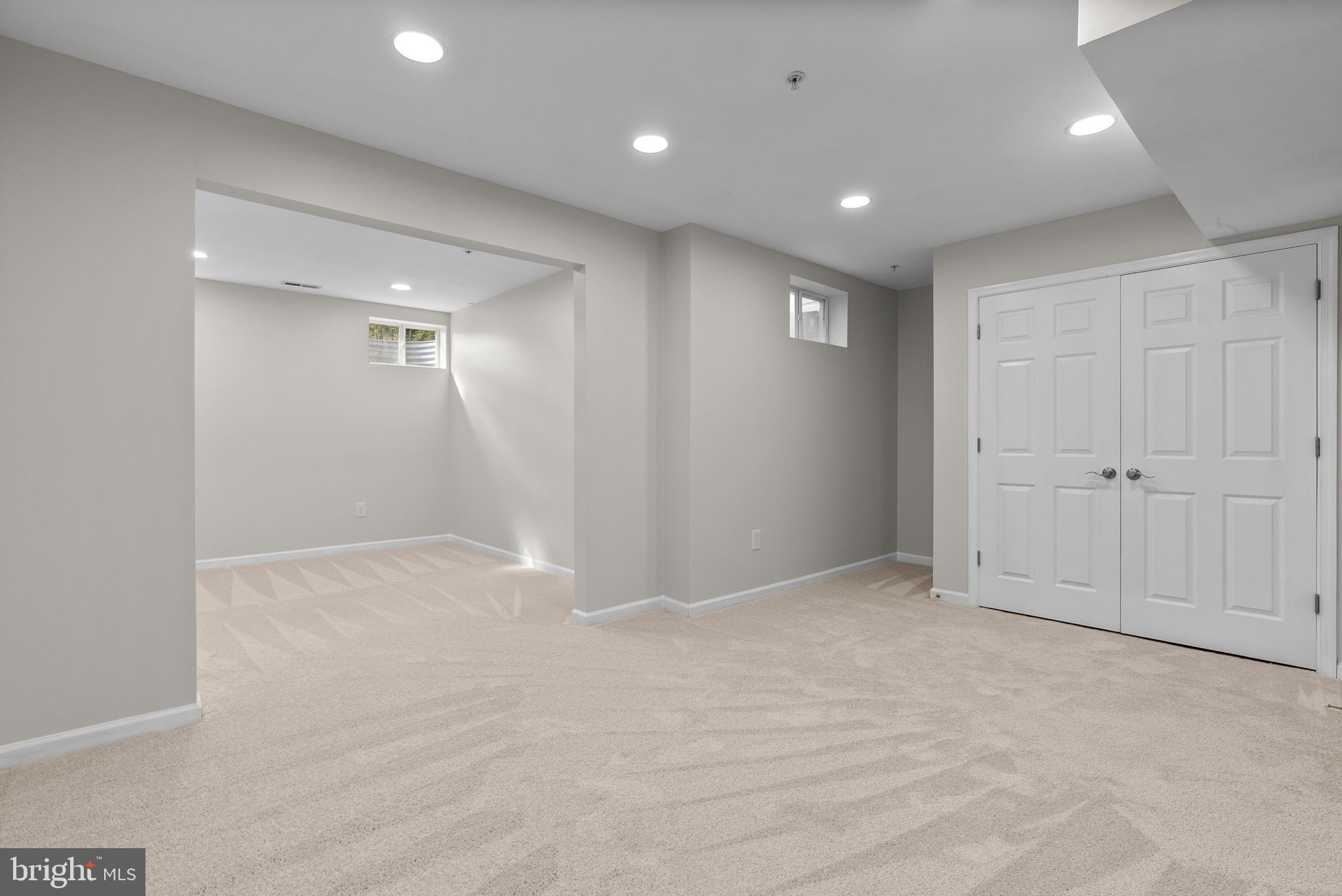 PARK OVERLOOK TOWNHOMES - Residential