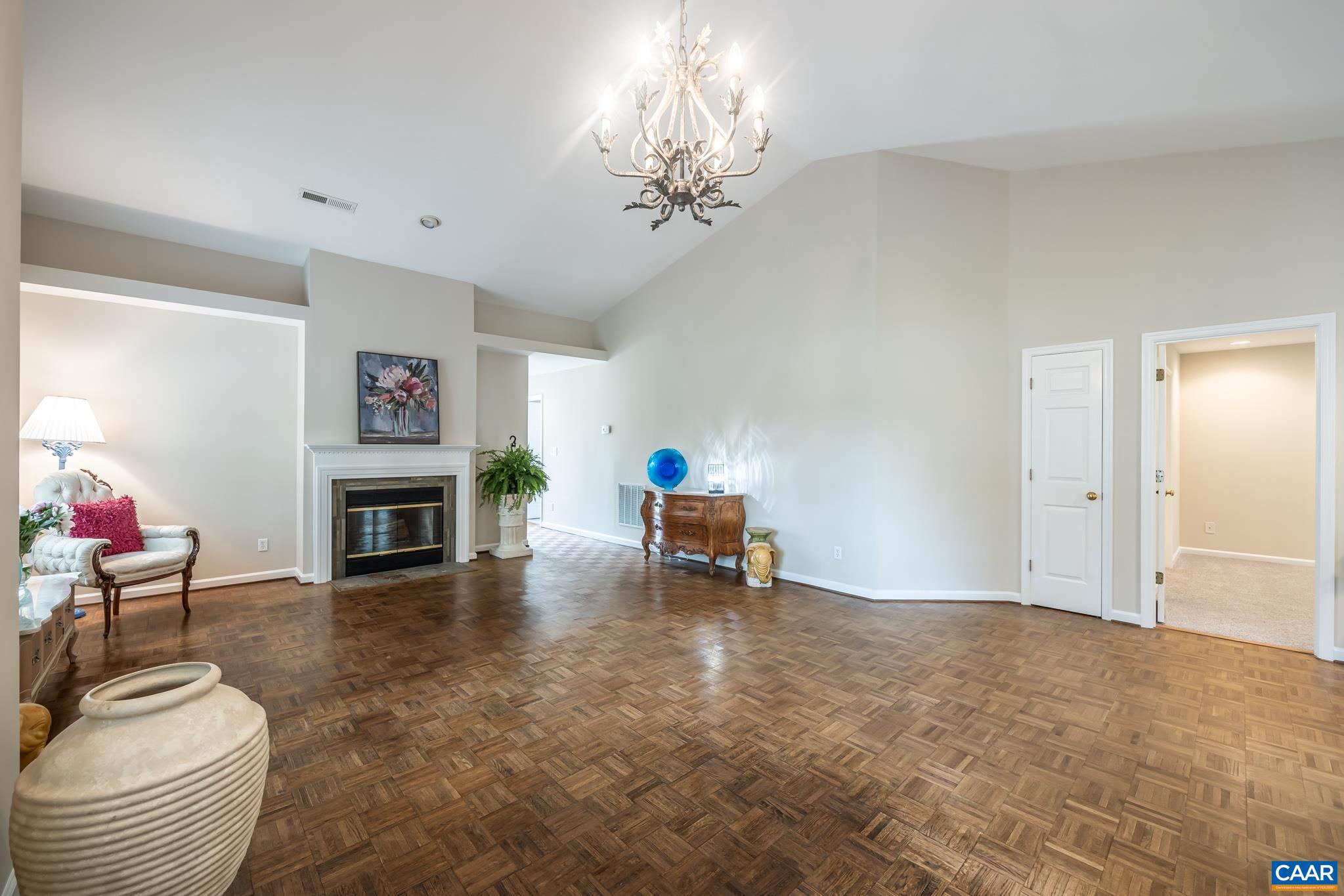 FOREST LAKES - Residential