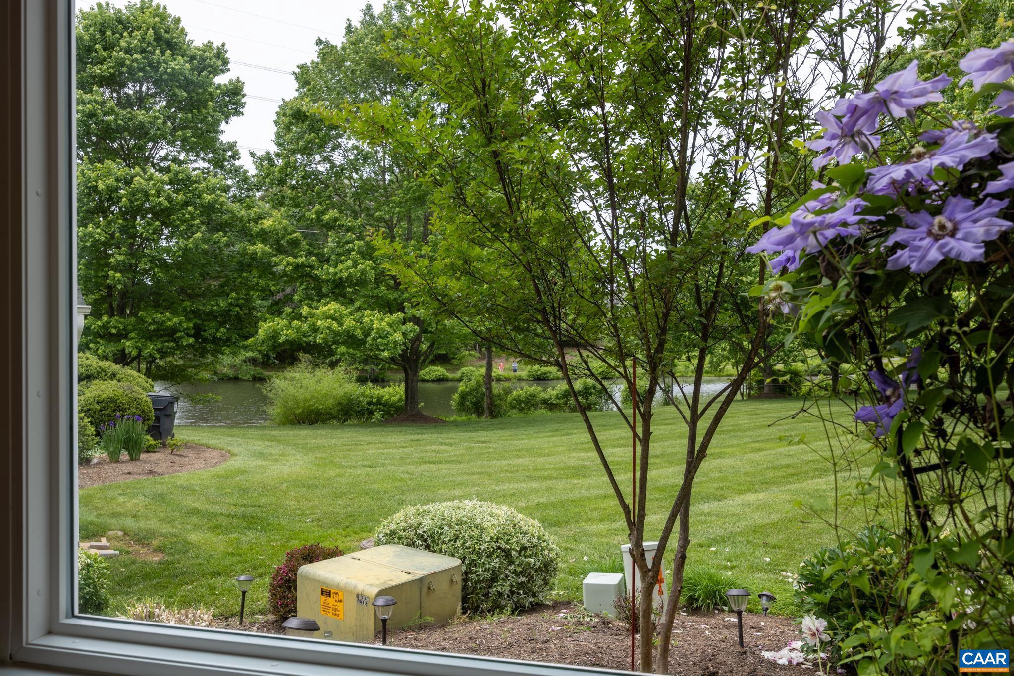 FOREST LAKES - Residential