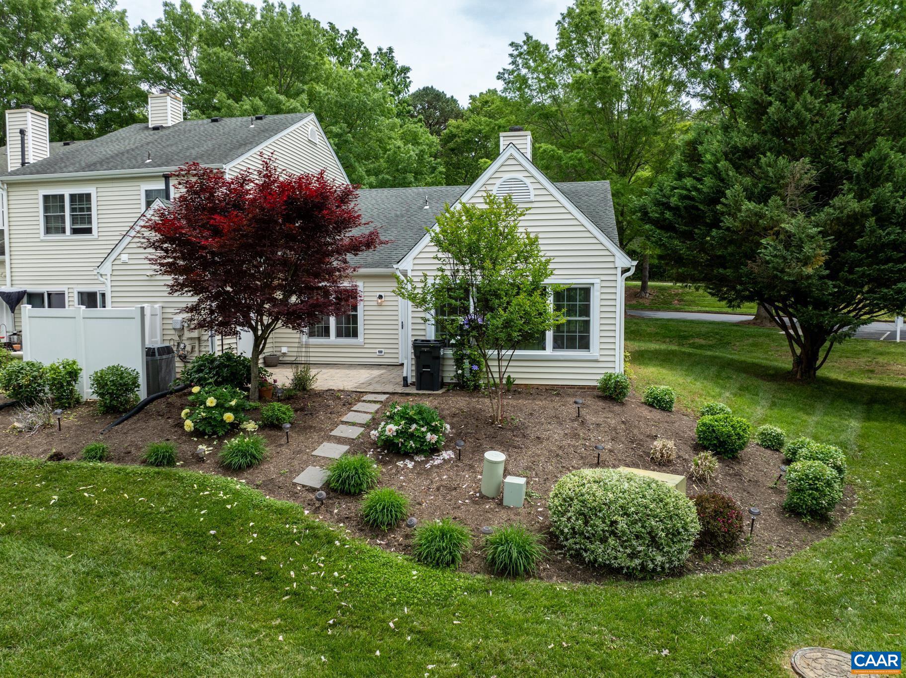 FOREST LAKES - Residential