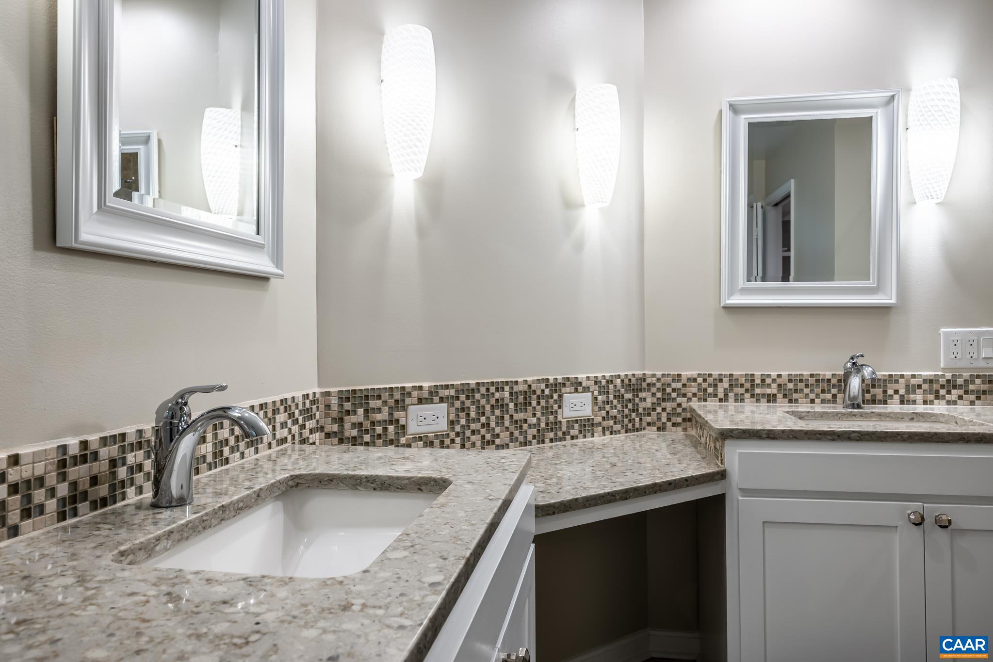 FOREST LAKES - Residential