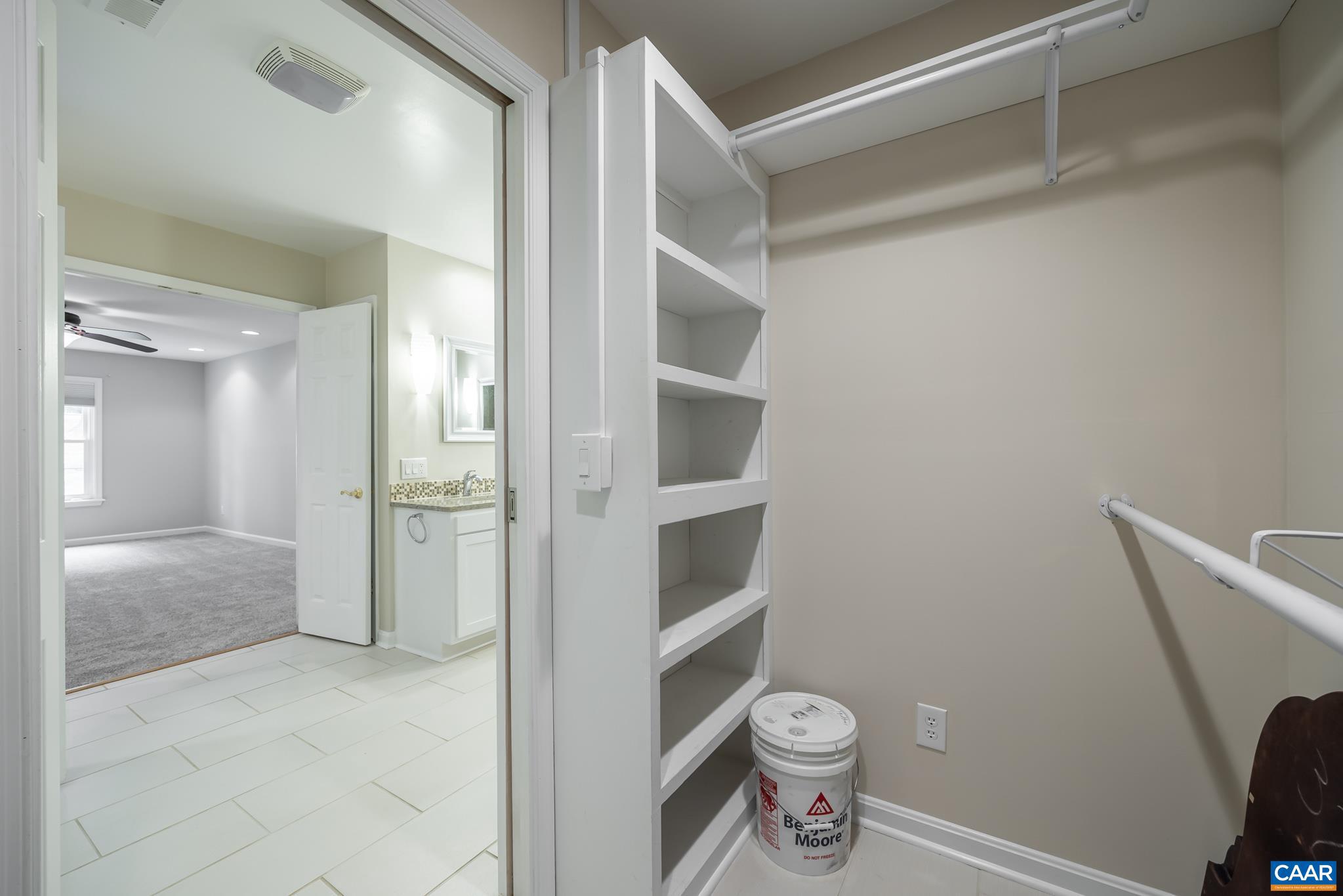 FOREST LAKES - Residential