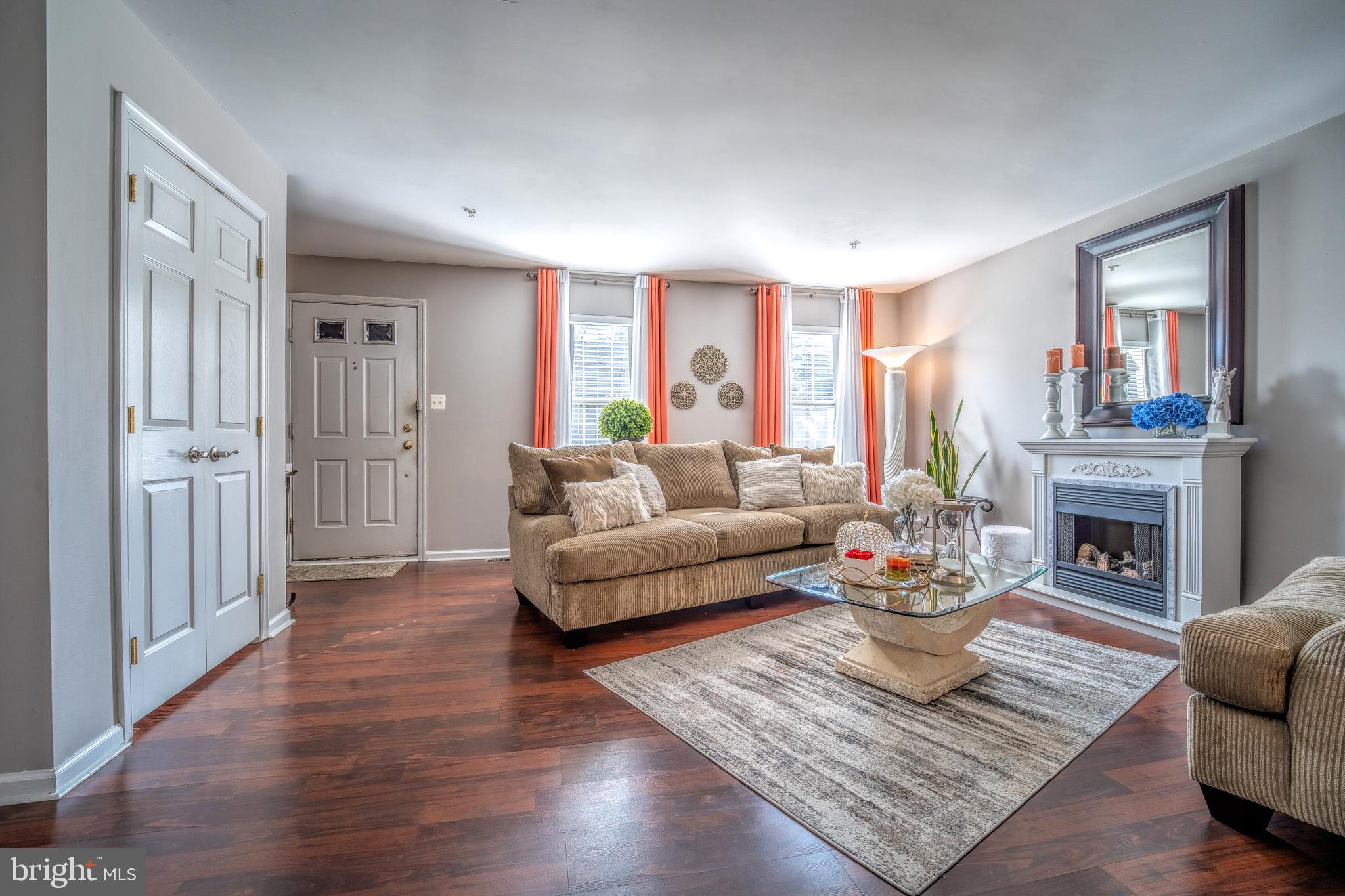 NORTH HILLS - Residential