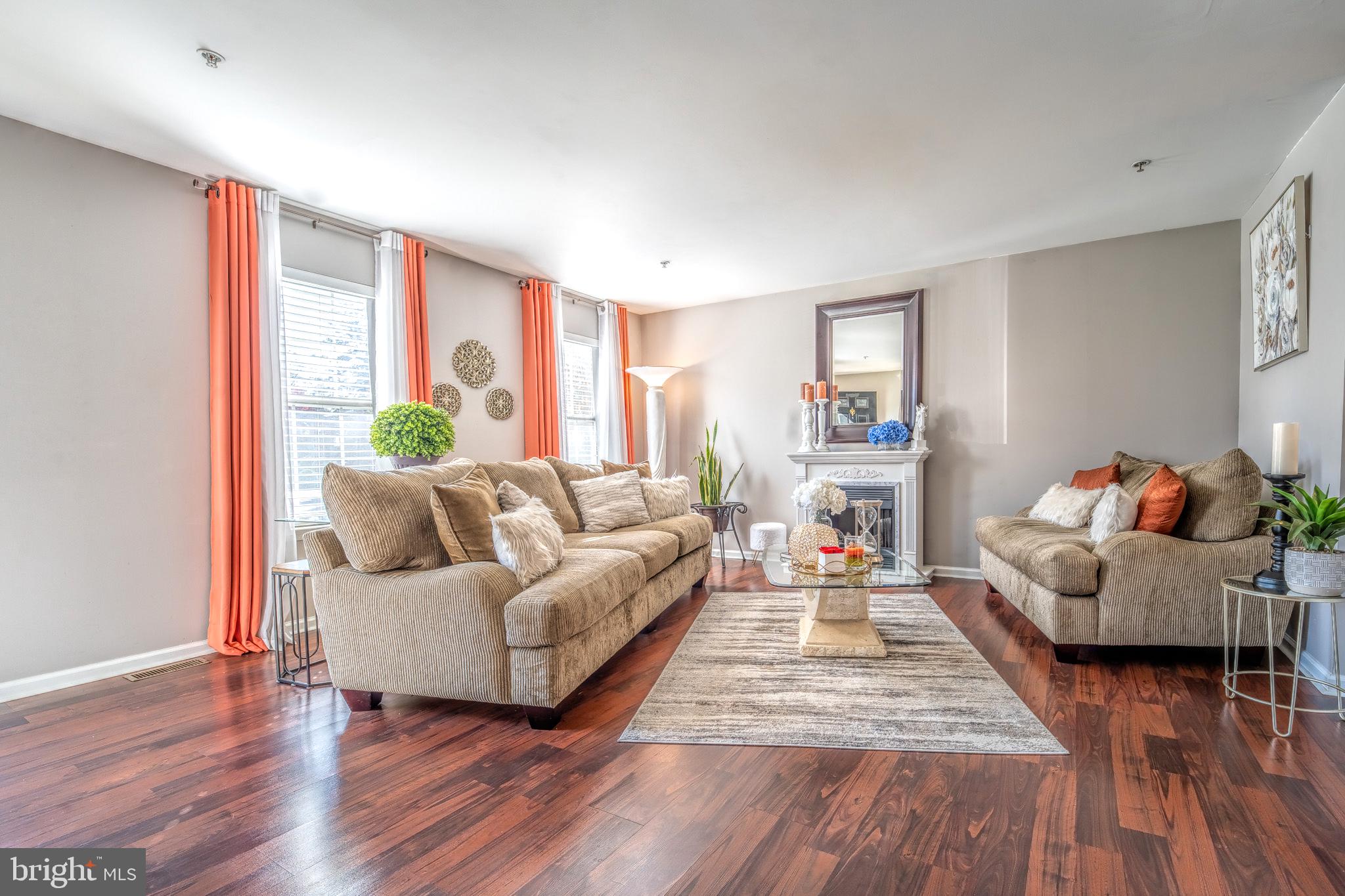 NORTH HILLS - Residential