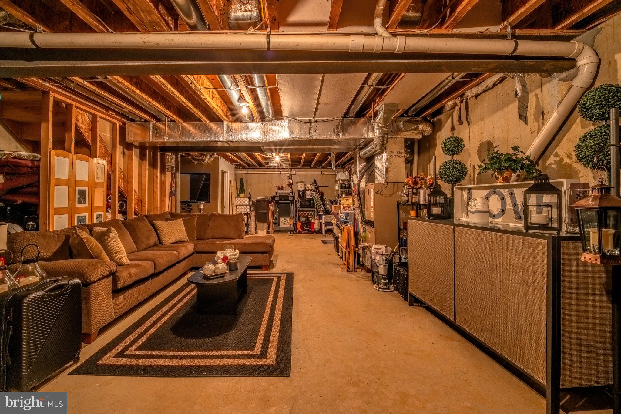 NORTH HILLS - Residential