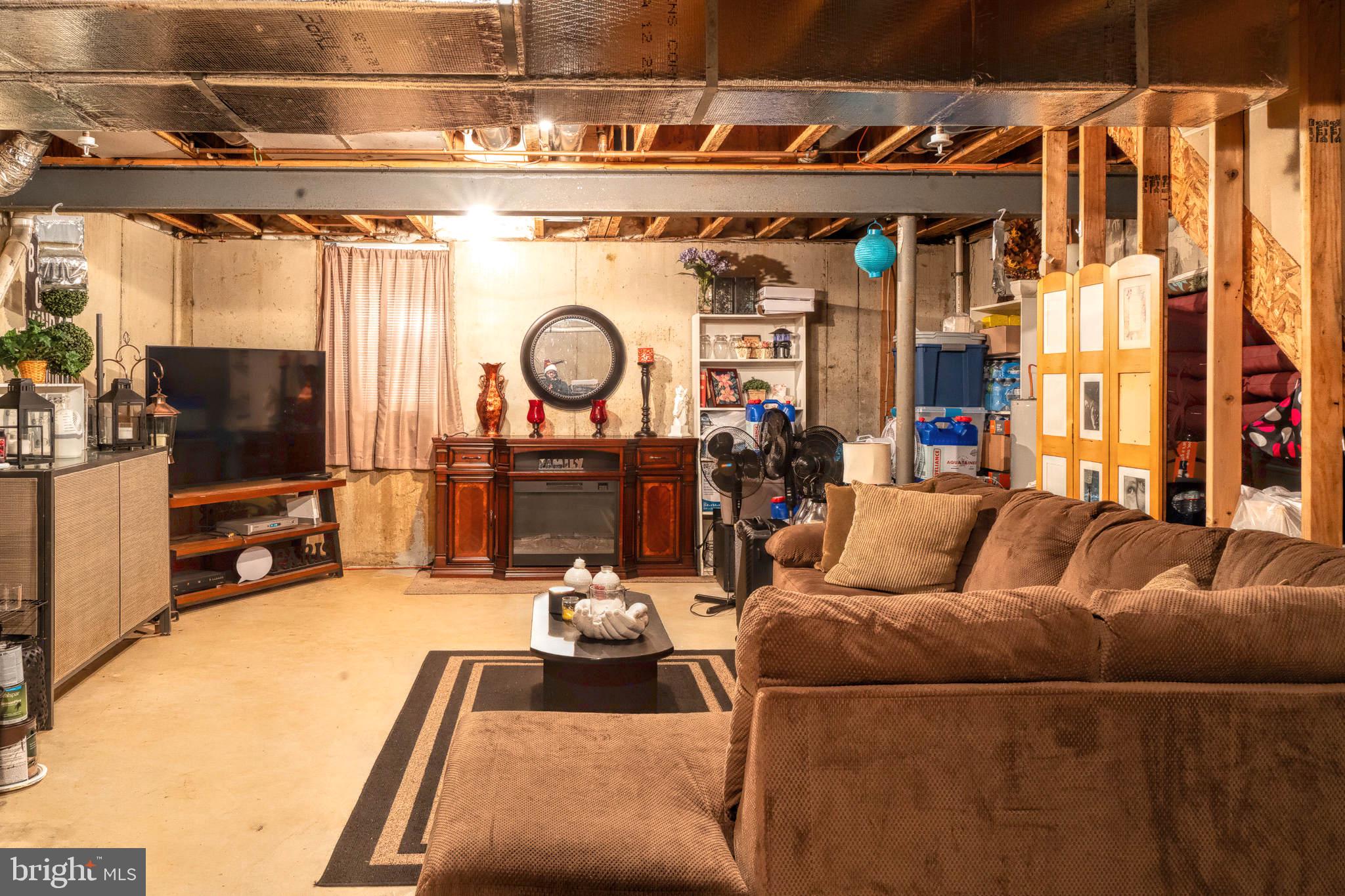 NORTH HILLS - Residential