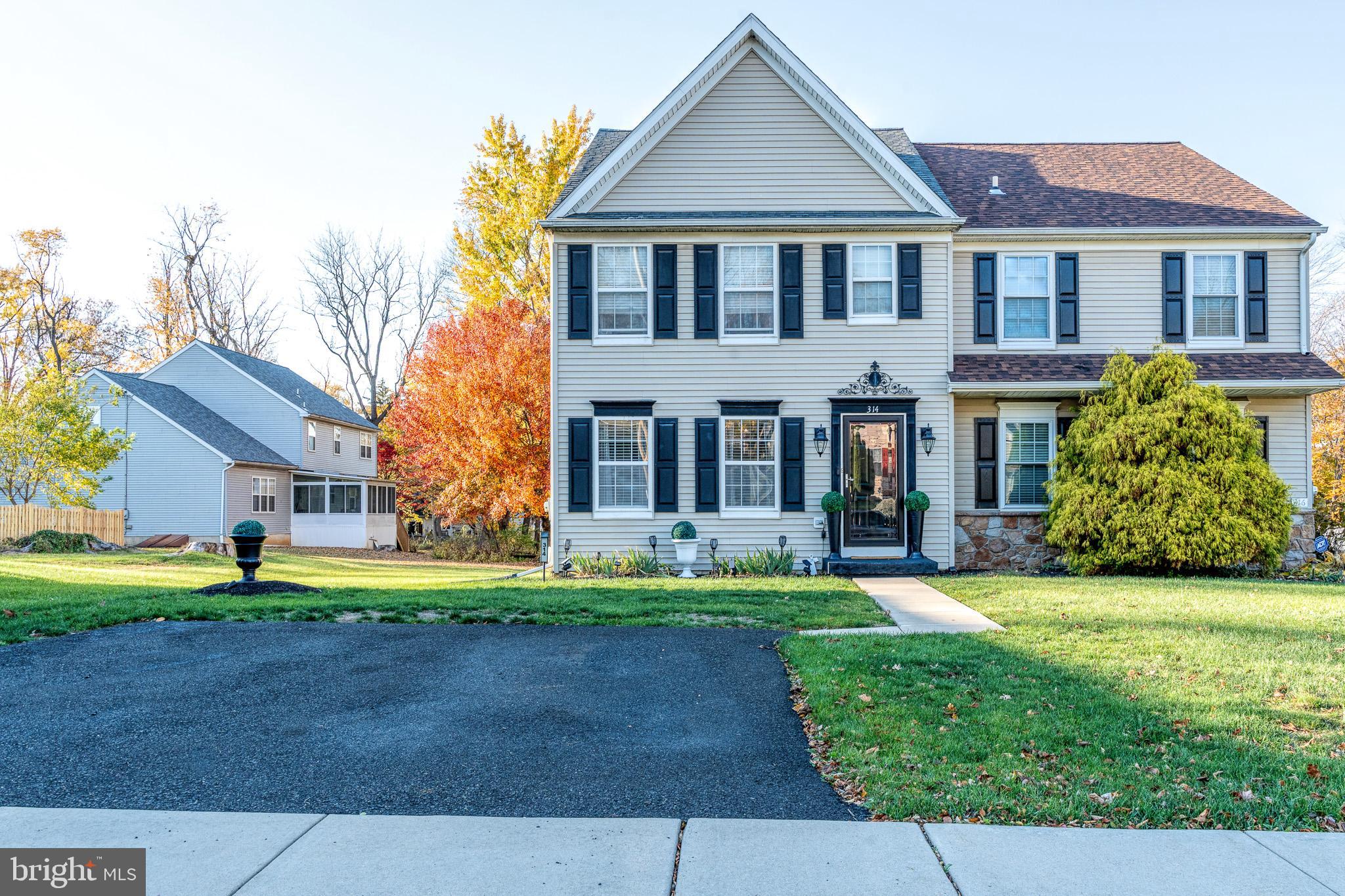 NORTH HILLS - Residential