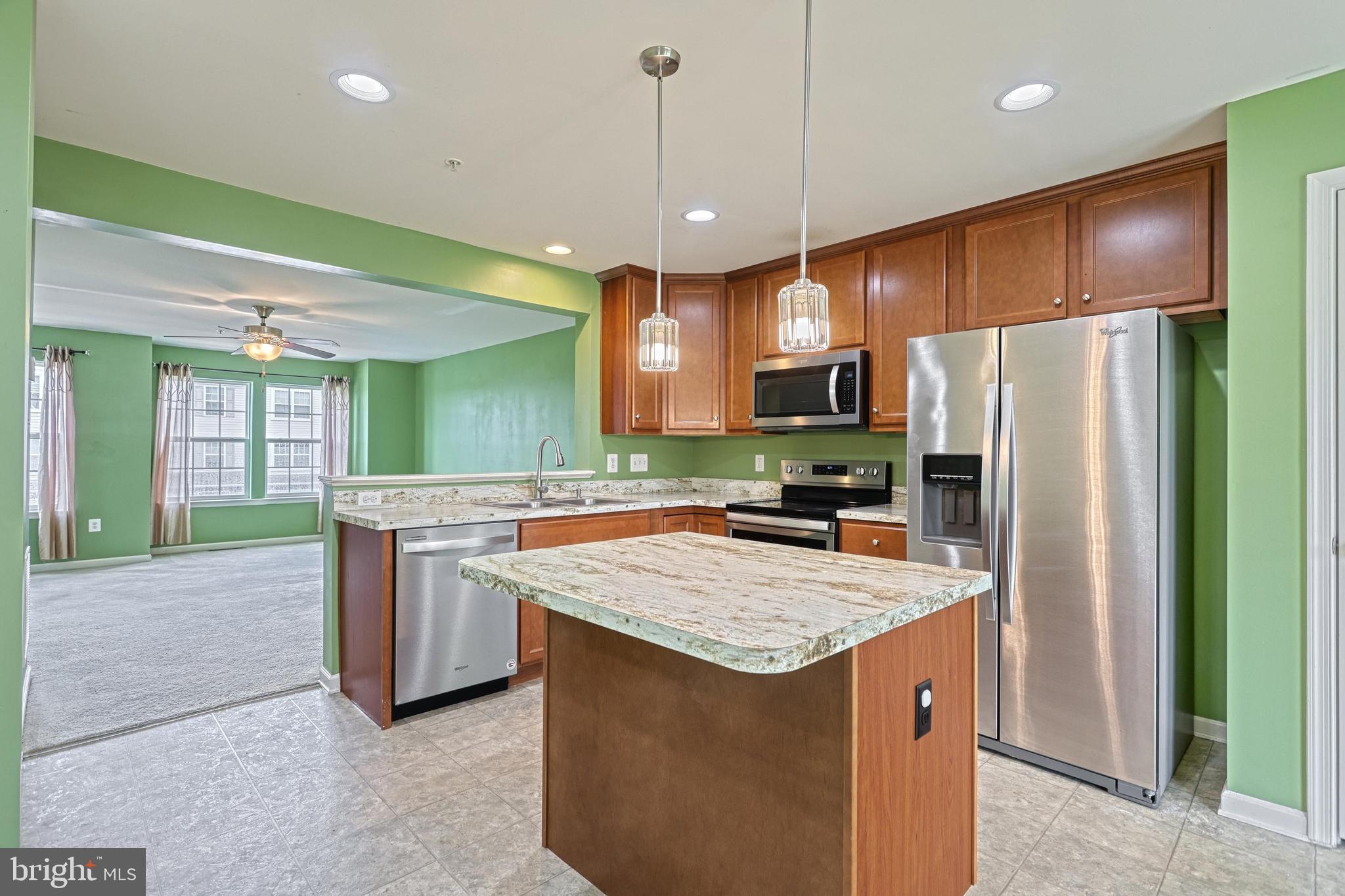 MOUNTAIN SHADOWS - Residential