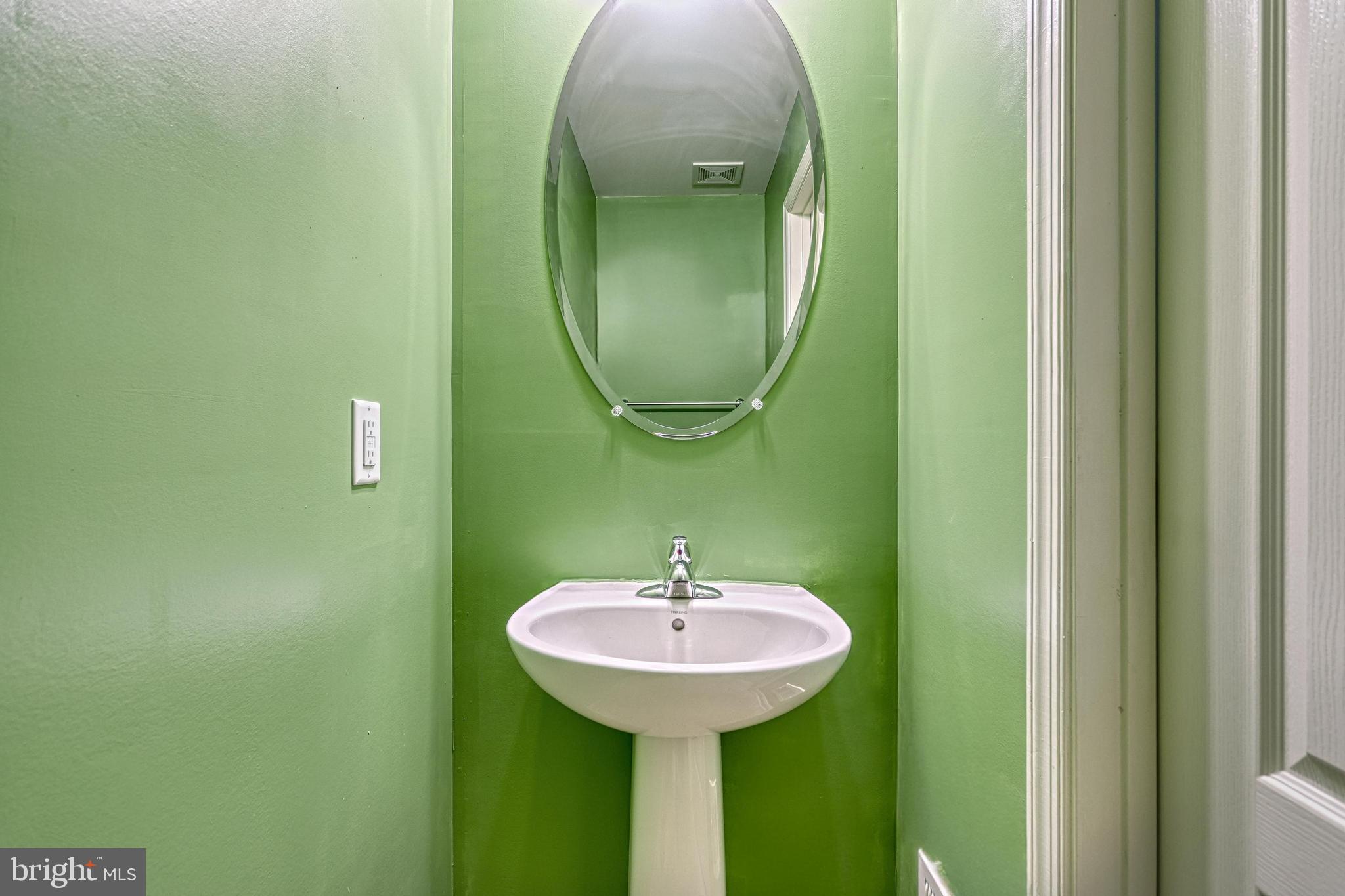 MOUNTAIN SHADOWS - Residential