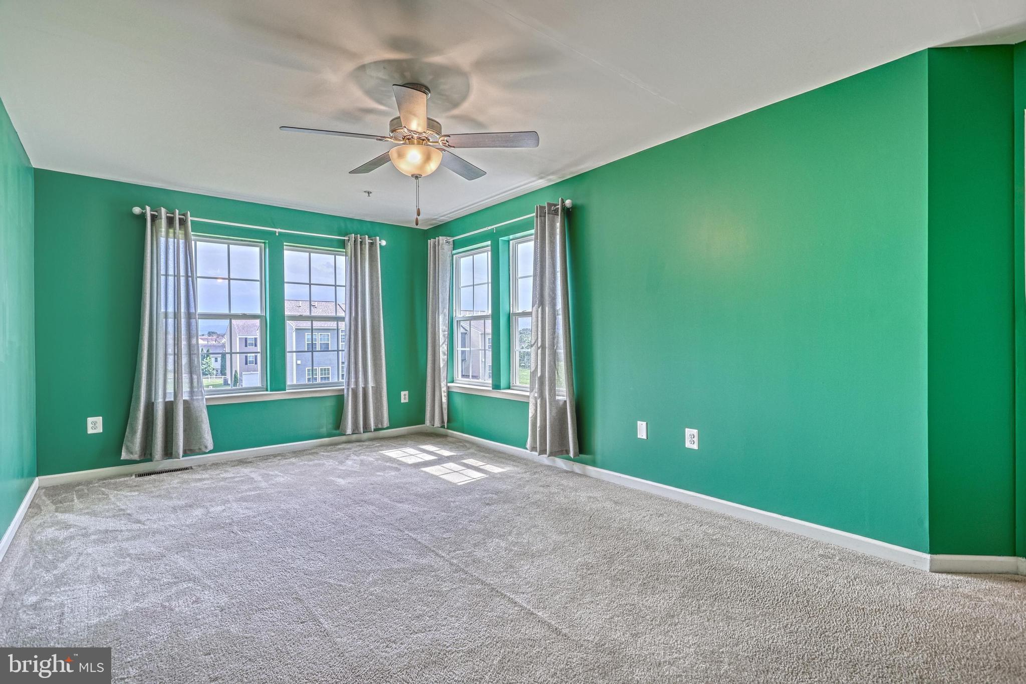 MOUNTAIN SHADOWS - Residential