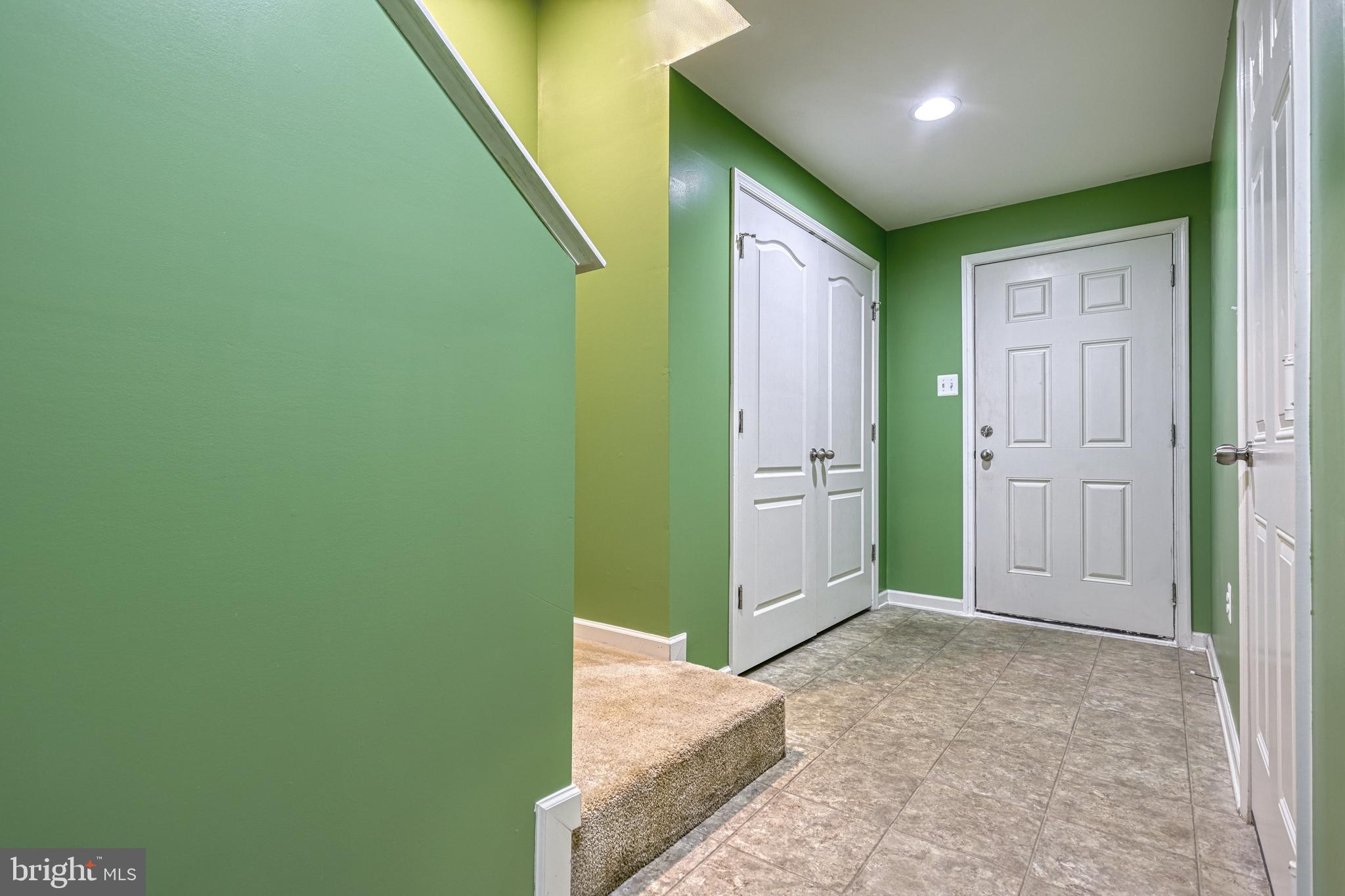 MOUNTAIN SHADOWS - Residential