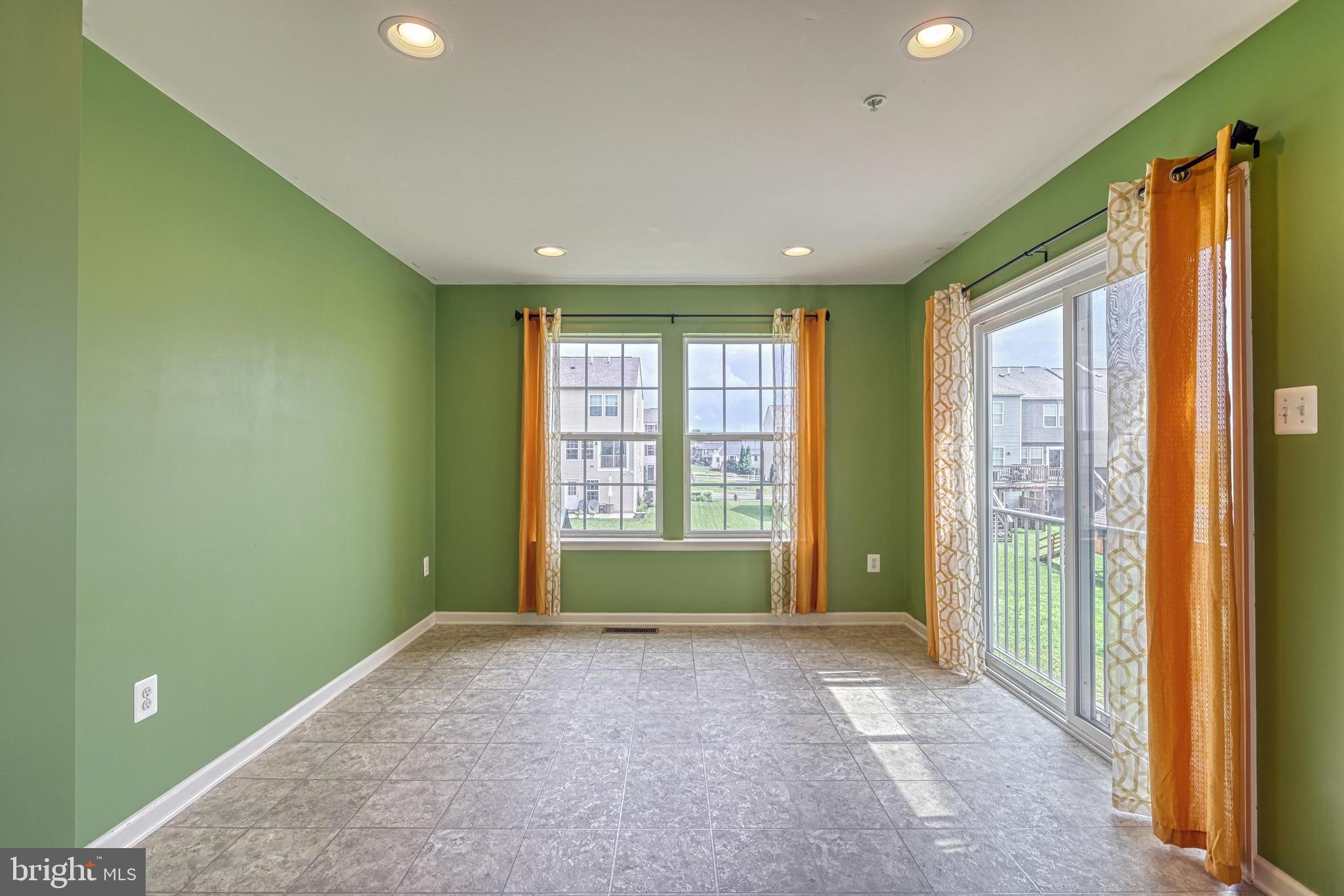 MOUNTAIN SHADOWS - Residential