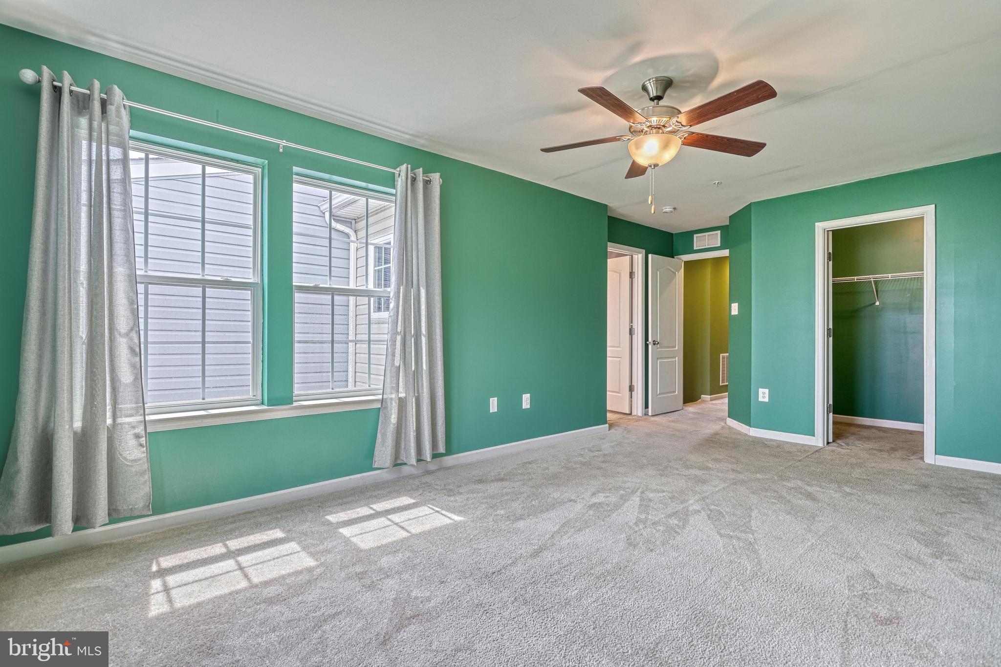 MOUNTAIN SHADOWS - Residential