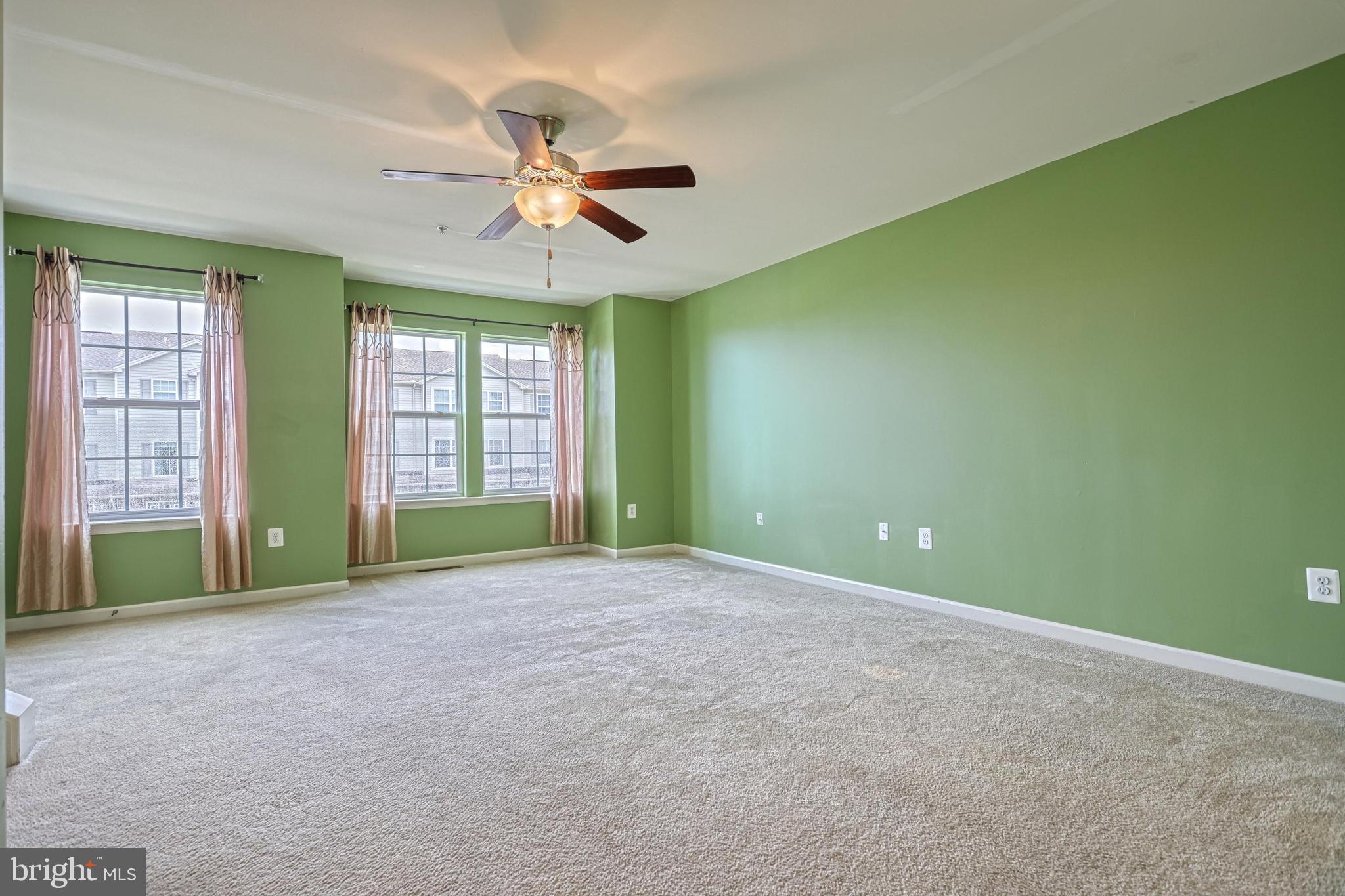 MOUNTAIN SHADOWS - Residential