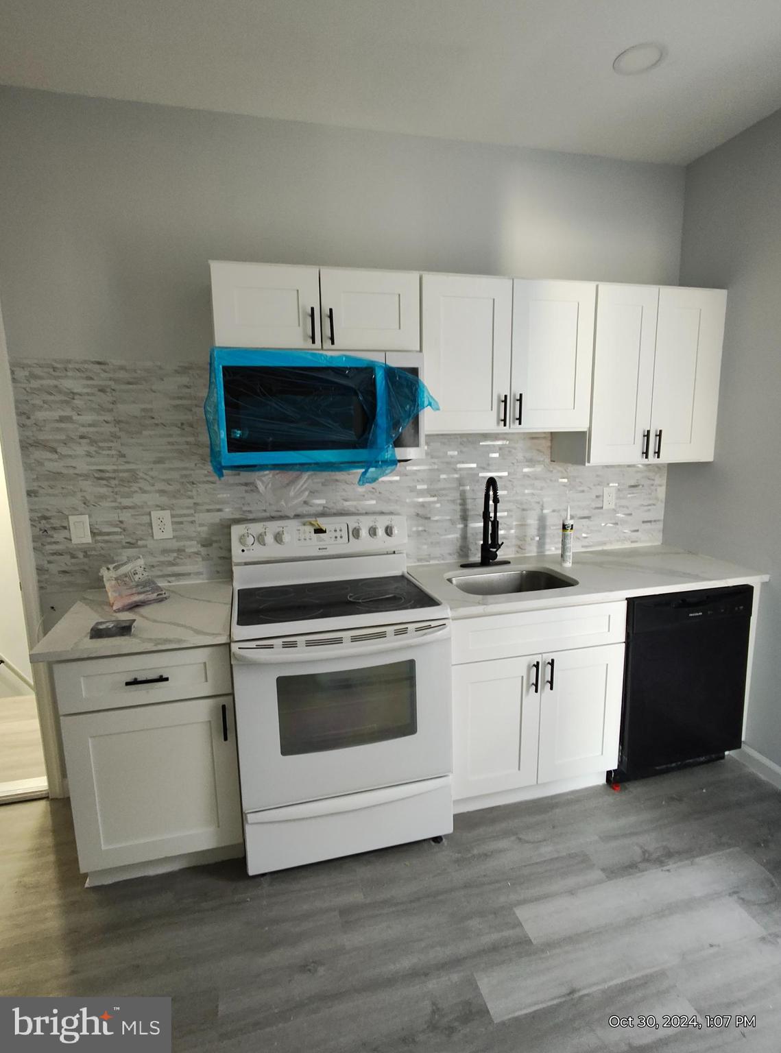 TEMPLE UNIVERSITY - Residential Lease