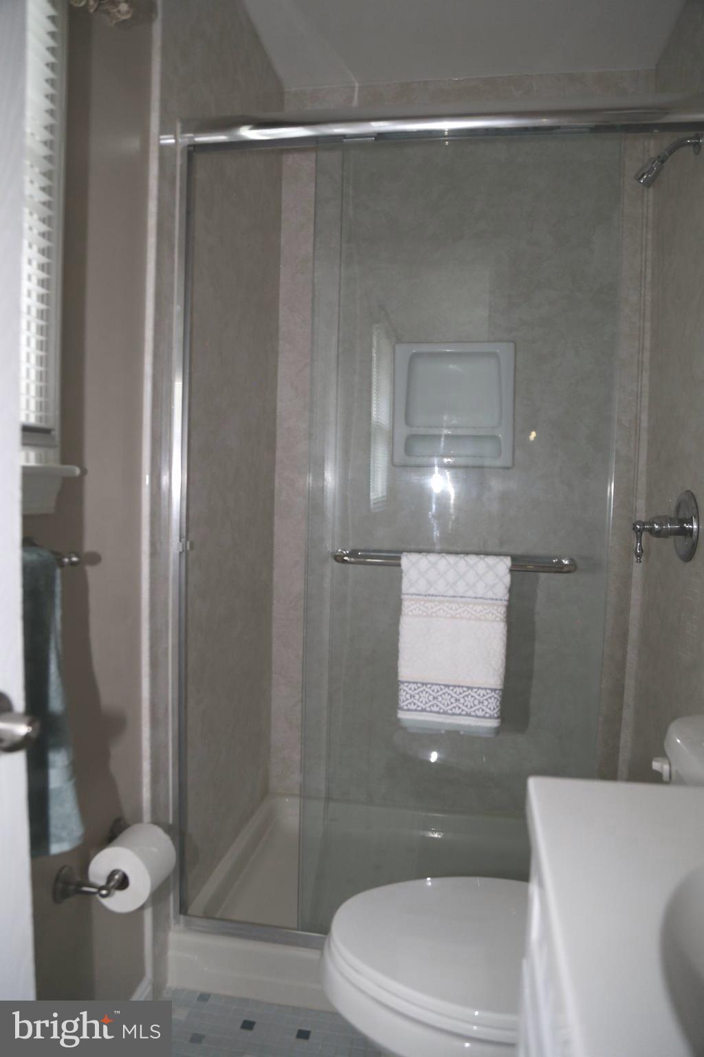 KNOLLAND - Residential