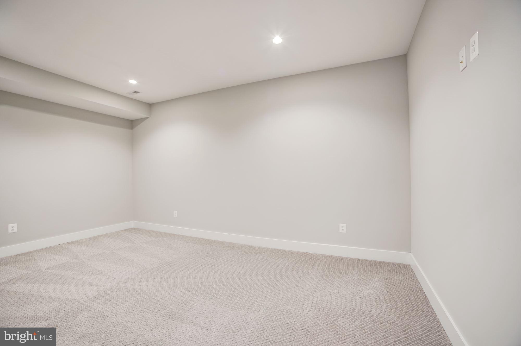 BROOKEVILLE ESTATES - Residential