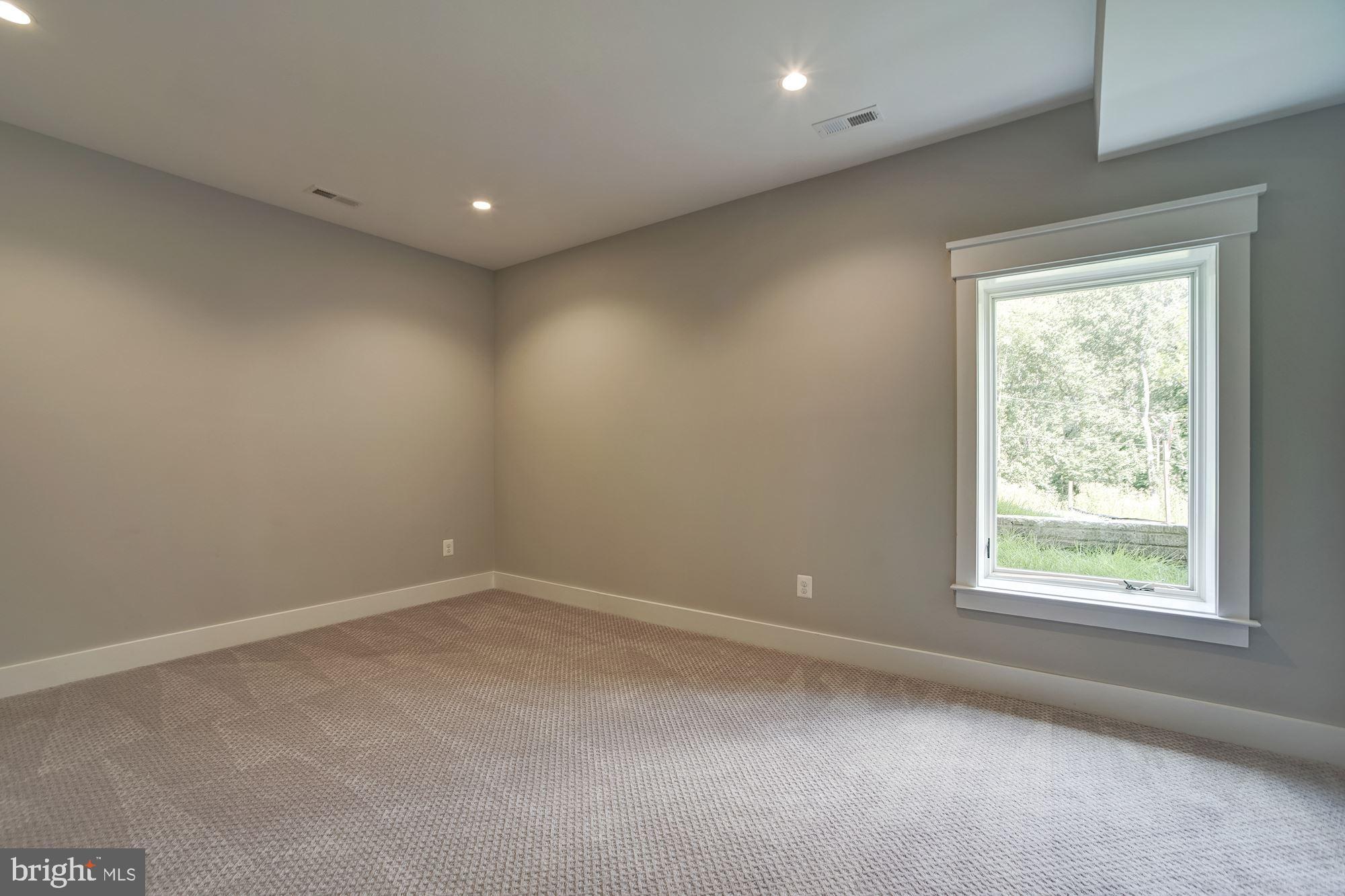 BROOKEVILLE ESTATES - Residential