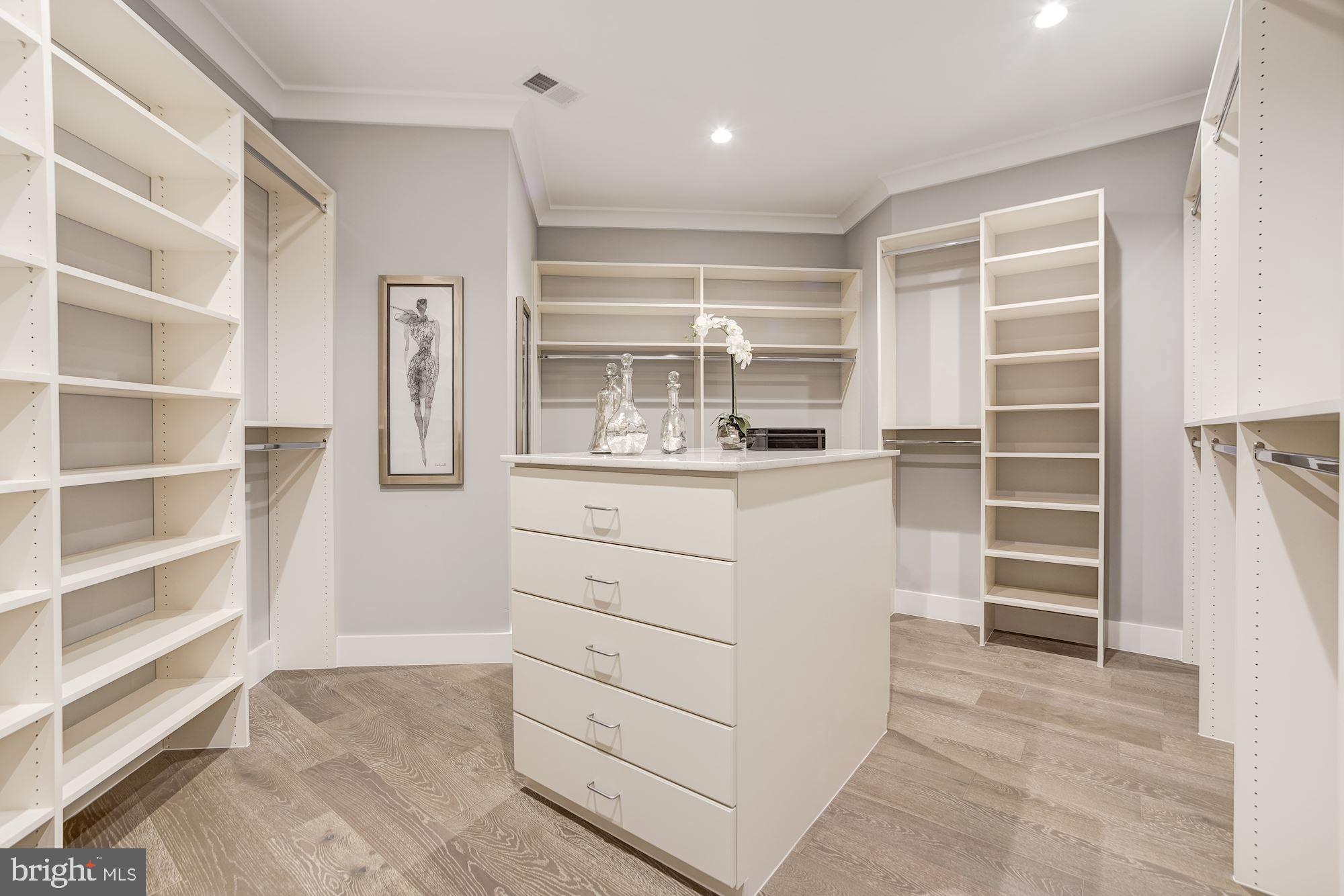 BROOKEVILLE ESTATES - Residential