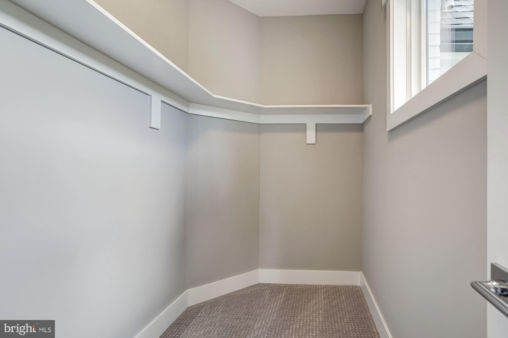 BROOKEVILLE ESTATES - Residential