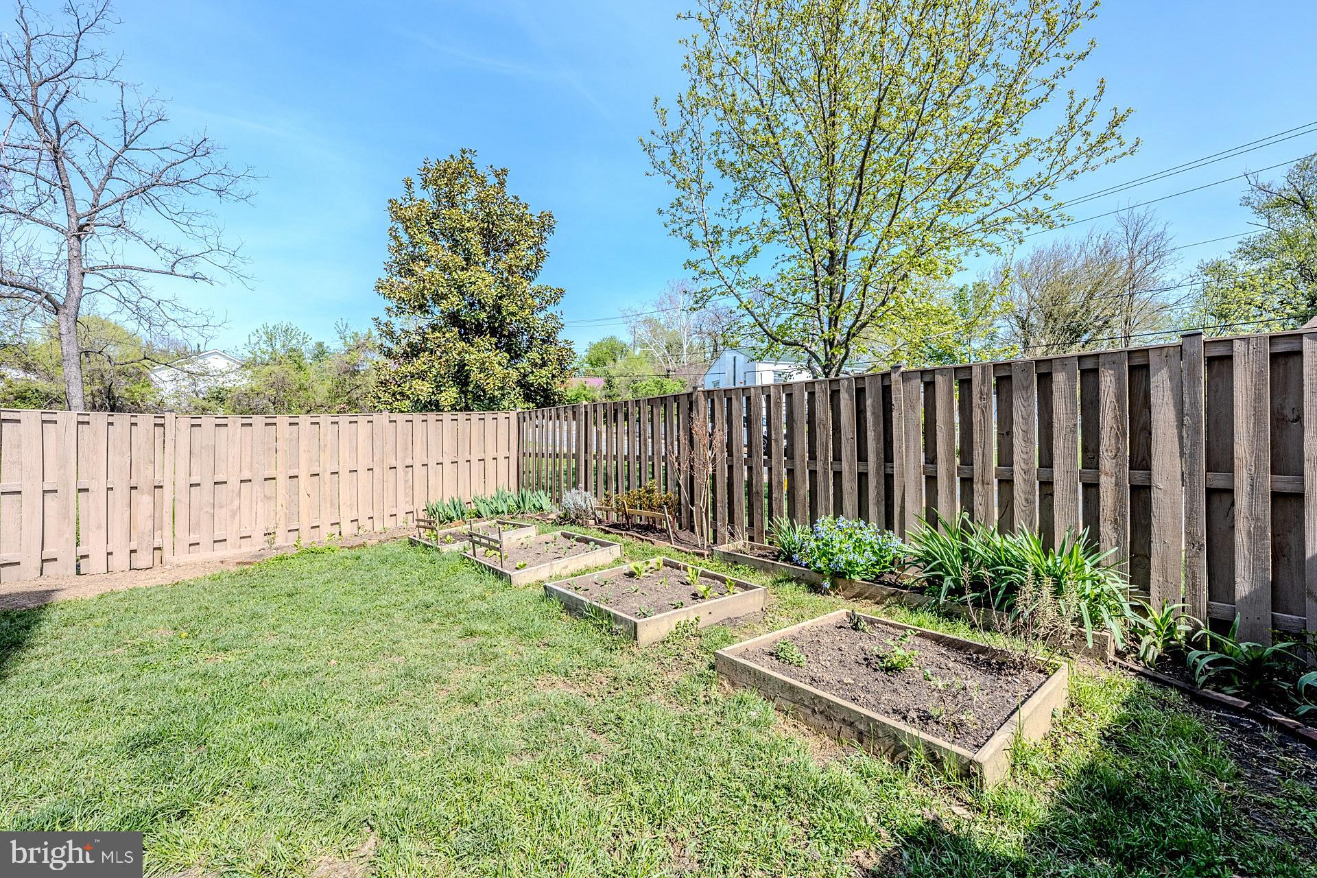 KINGS GATE SUBD - Residential