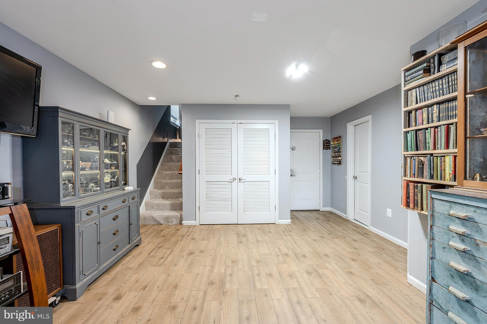 KINGS GATE SUBD - Residential