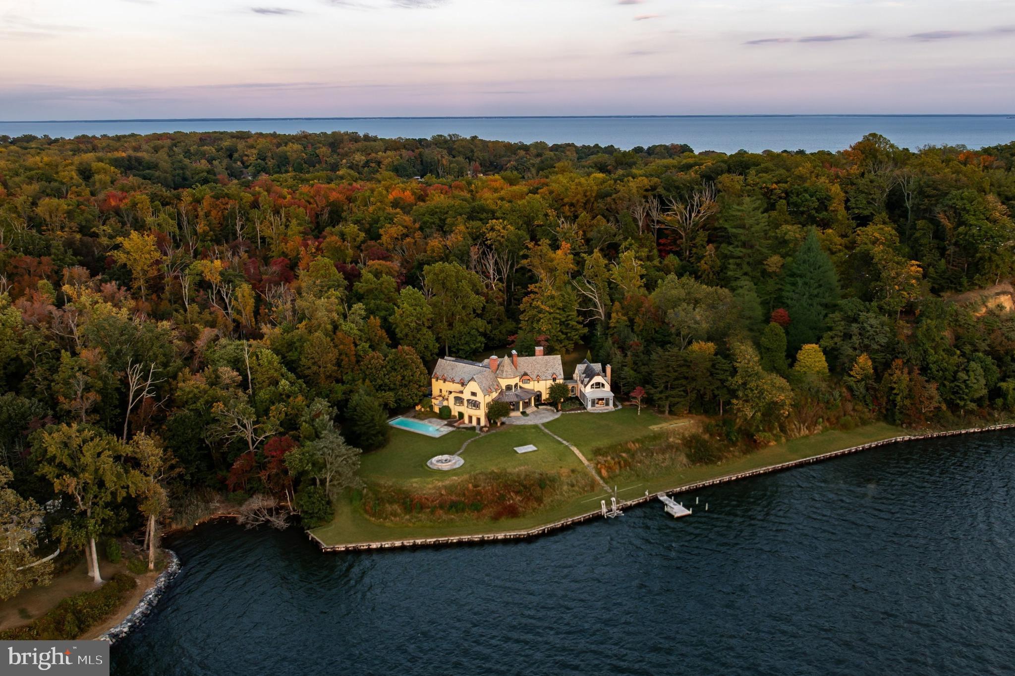 GIBSON ISLAND - Residential