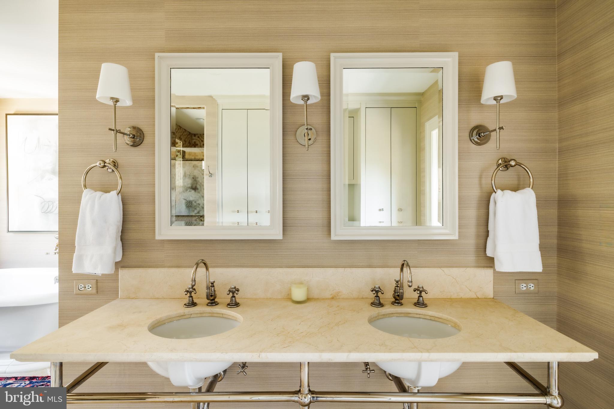 GIBSON ISLAND - Residential