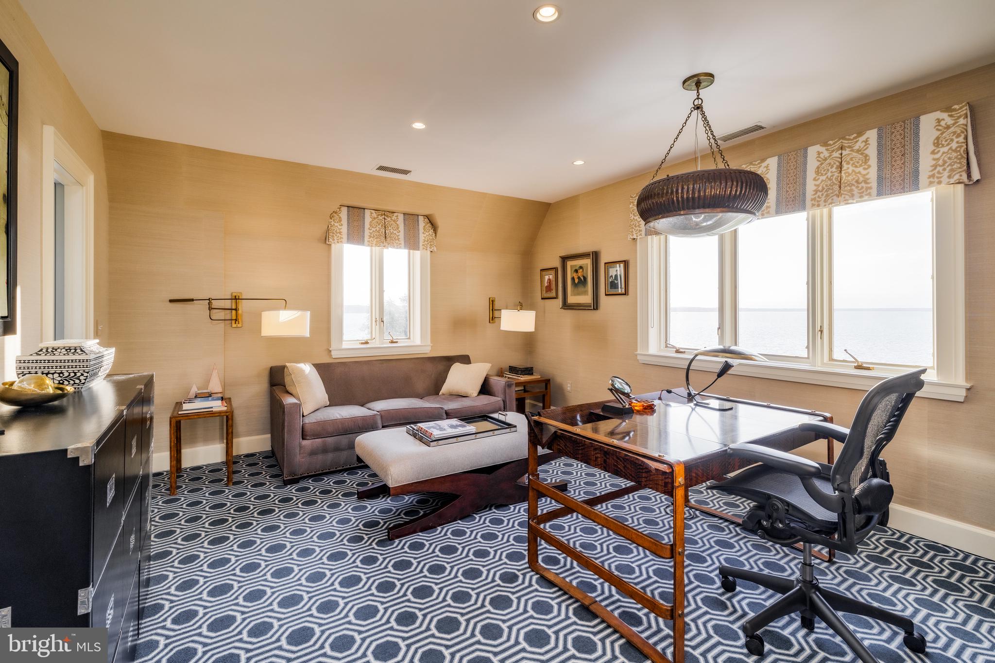 GIBSON ISLAND - Residential