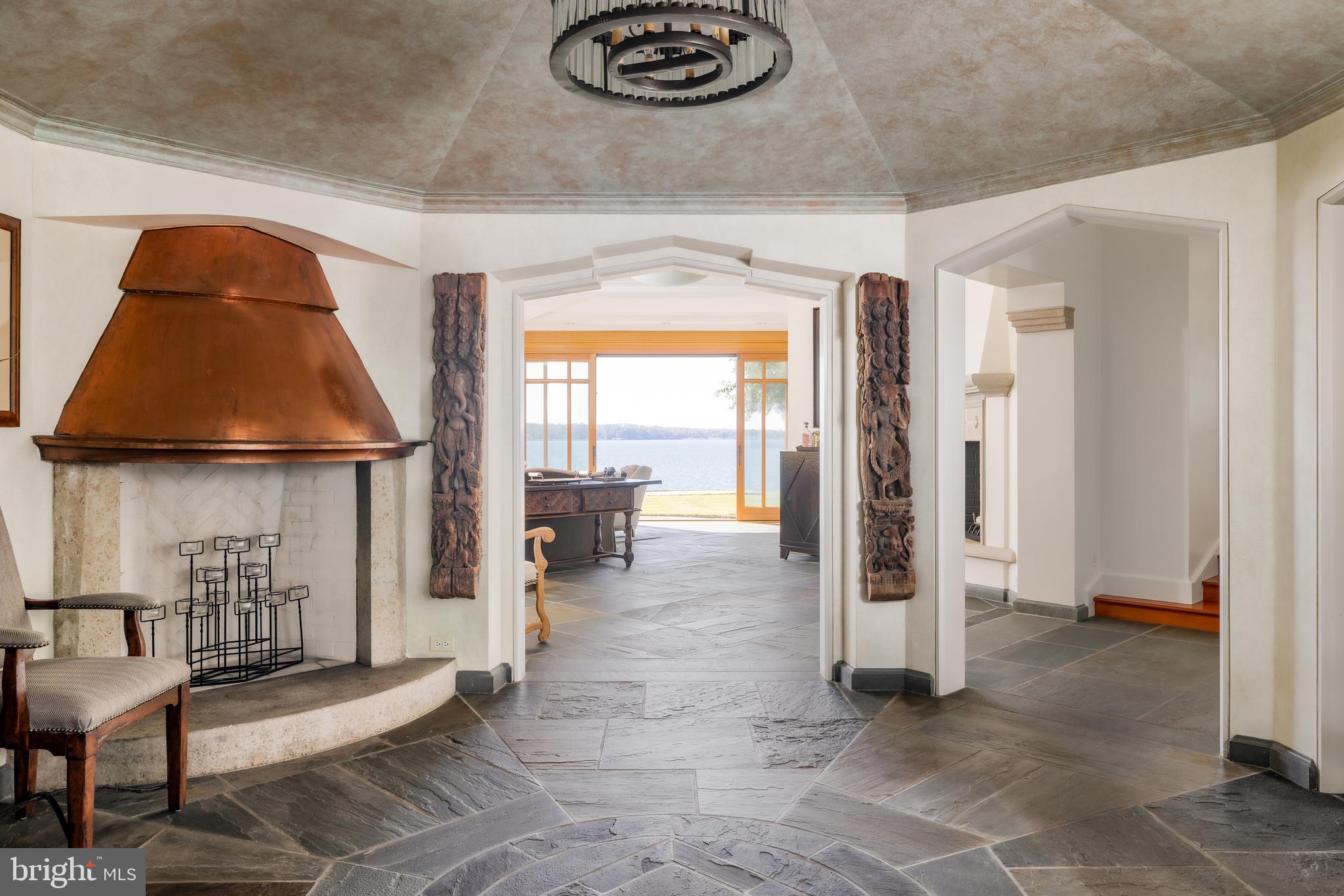 GIBSON ISLAND - Residential