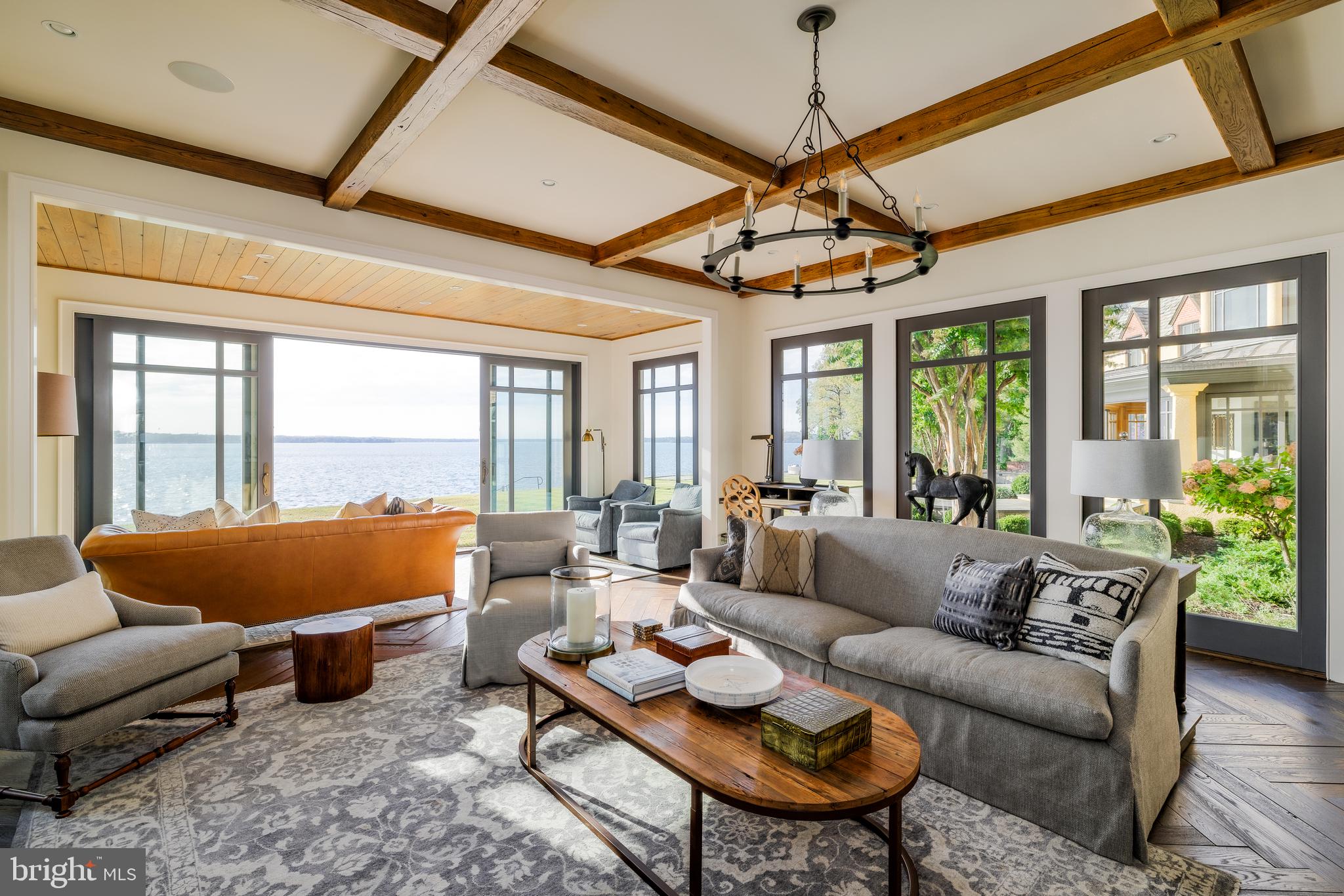 GIBSON ISLAND - Residential