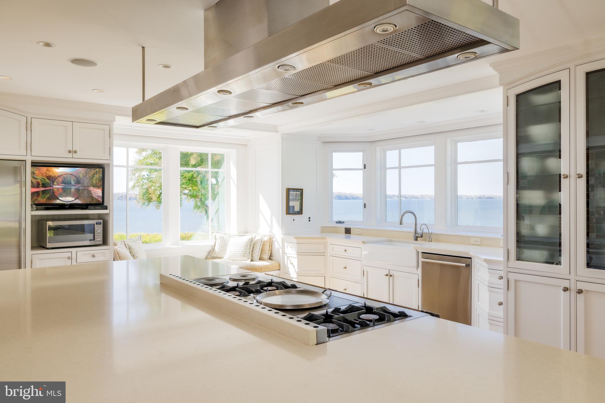 GIBSON ISLAND - Residential