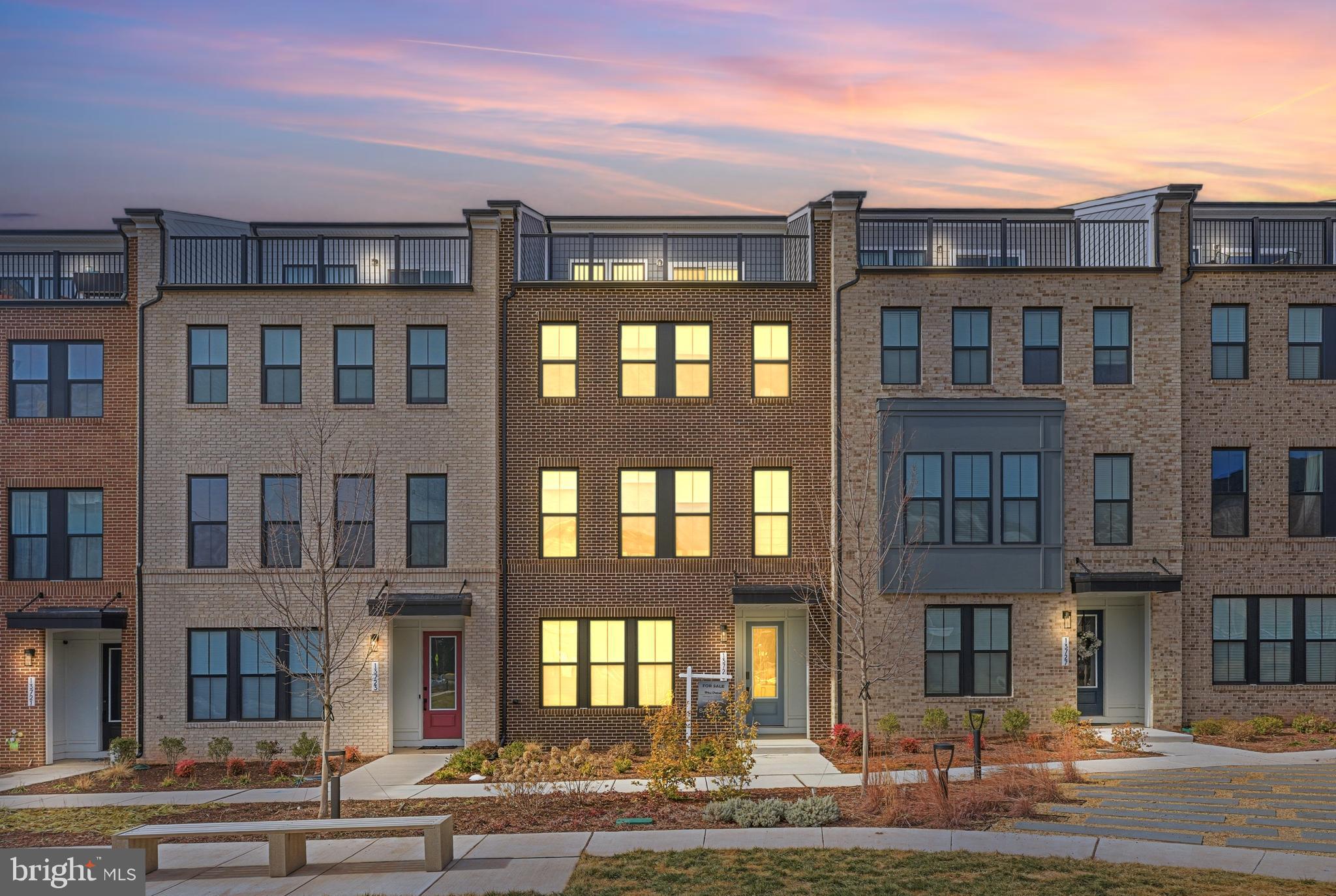 13725 AVIATION PLACE