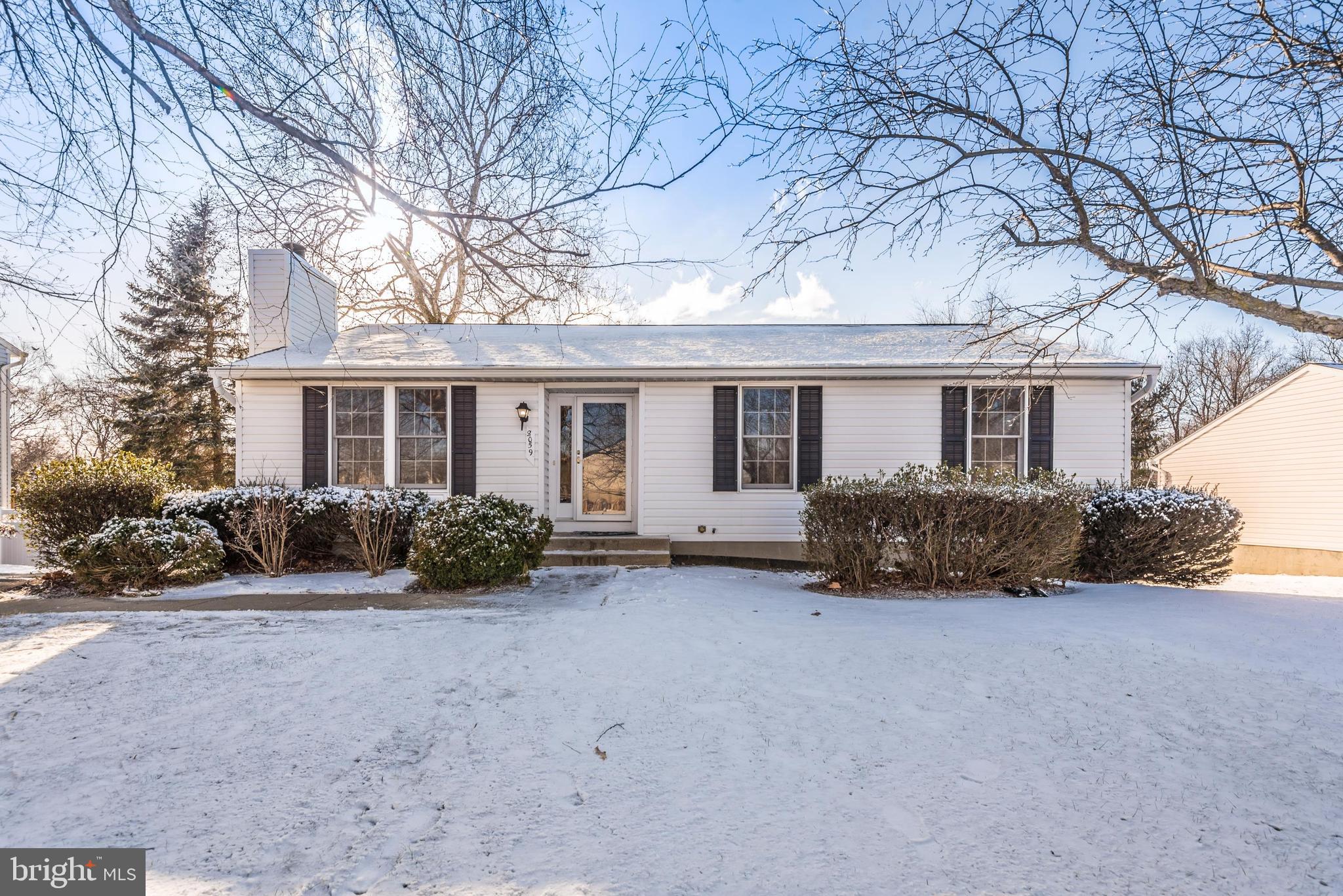 HUNT COUNTRY ESTATES - Residential