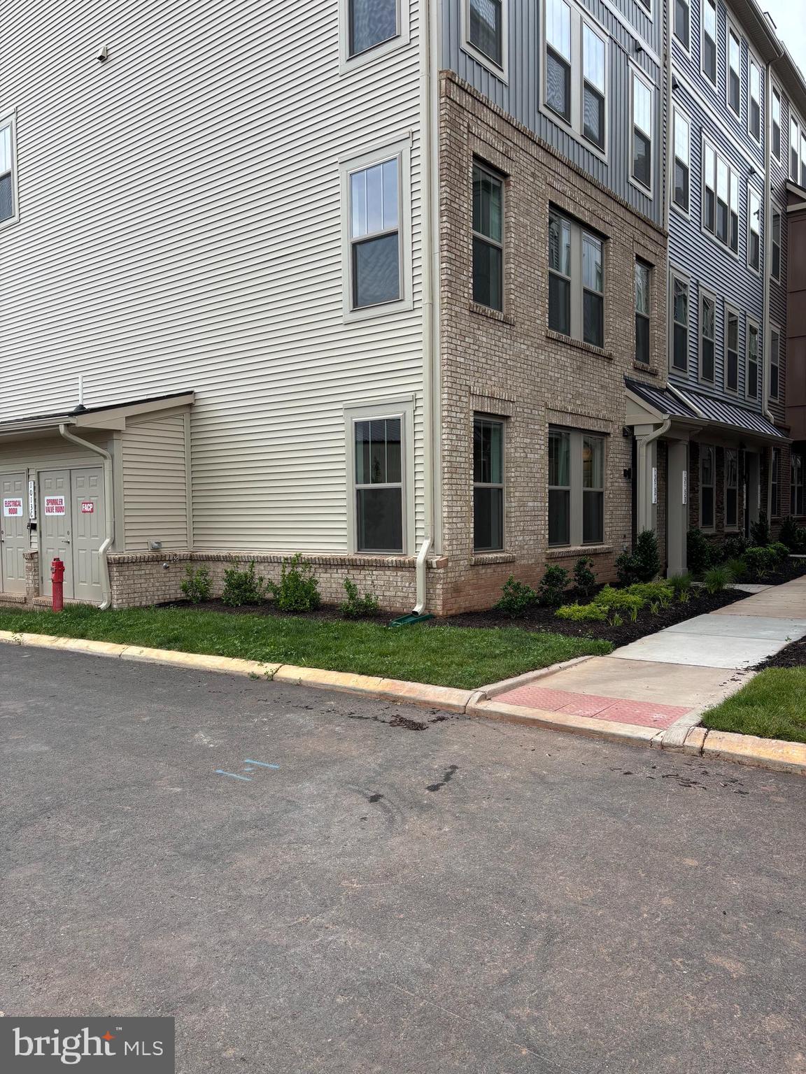 Move-In Ready Brand New Home at Village at Manassas Park. You will be the first one to leave this spacious condo-style townhome. Imagine strolling through the neighborhood farmer’s market or checking out the latest fiction novel at the new library. Close to your favorite local restaurants, movie theater, or hop on the VRE to Washington D.C for a night out in the city. Live, work, play at Village at Manassas Park; your new life is just a few steps away! Welcome to The Tessa by Stanley Martin Homes—a charming, thoughtfully designed two-bedroom, two-story home that offers comfort, style, and convenience all in one. With a spacious open-concept layout, this home features: A modern and functional kitchen with white cabinetry, stainless steel appliances, and quartz countertops—perfect for gathering with family and friends. A seamlessly flowing dining and living space creates a cozy yet elegant atmosphere that is perfect for entertaining—a spacious primary suite featuring two separate walk-in closets and an ensuite bathroom tastefully designed for convenience and comfort. And when you’re in the mood for a night out, downtown Manassas is just five minutes away, offering charming restaurants, boutique shopping, and vibrant local culture. Don’t miss your chance to be part of Manassas Park’s most exciting neighborhood.