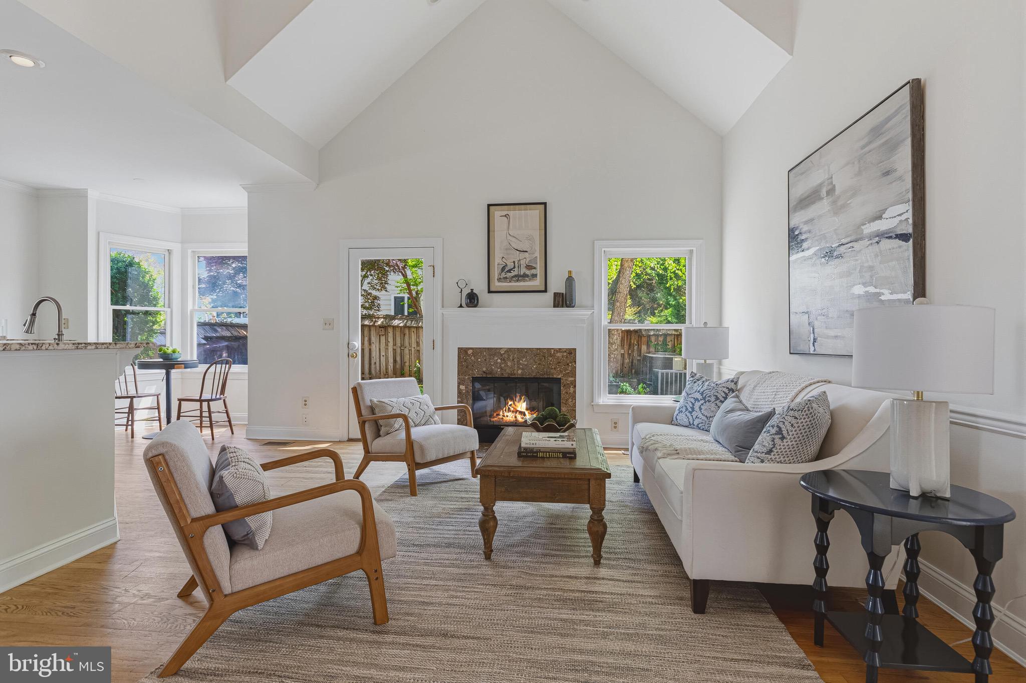 WARREN HILL - Residential