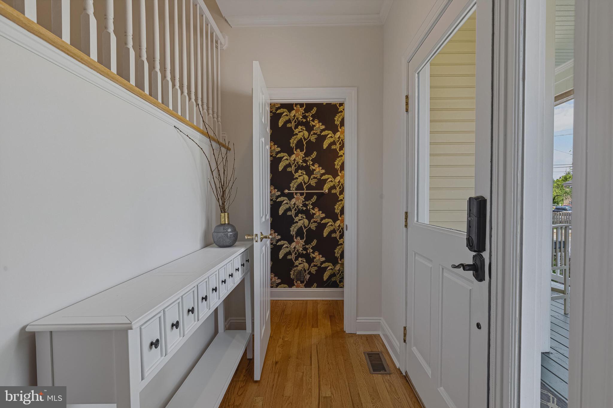 WARREN HILL - Residential