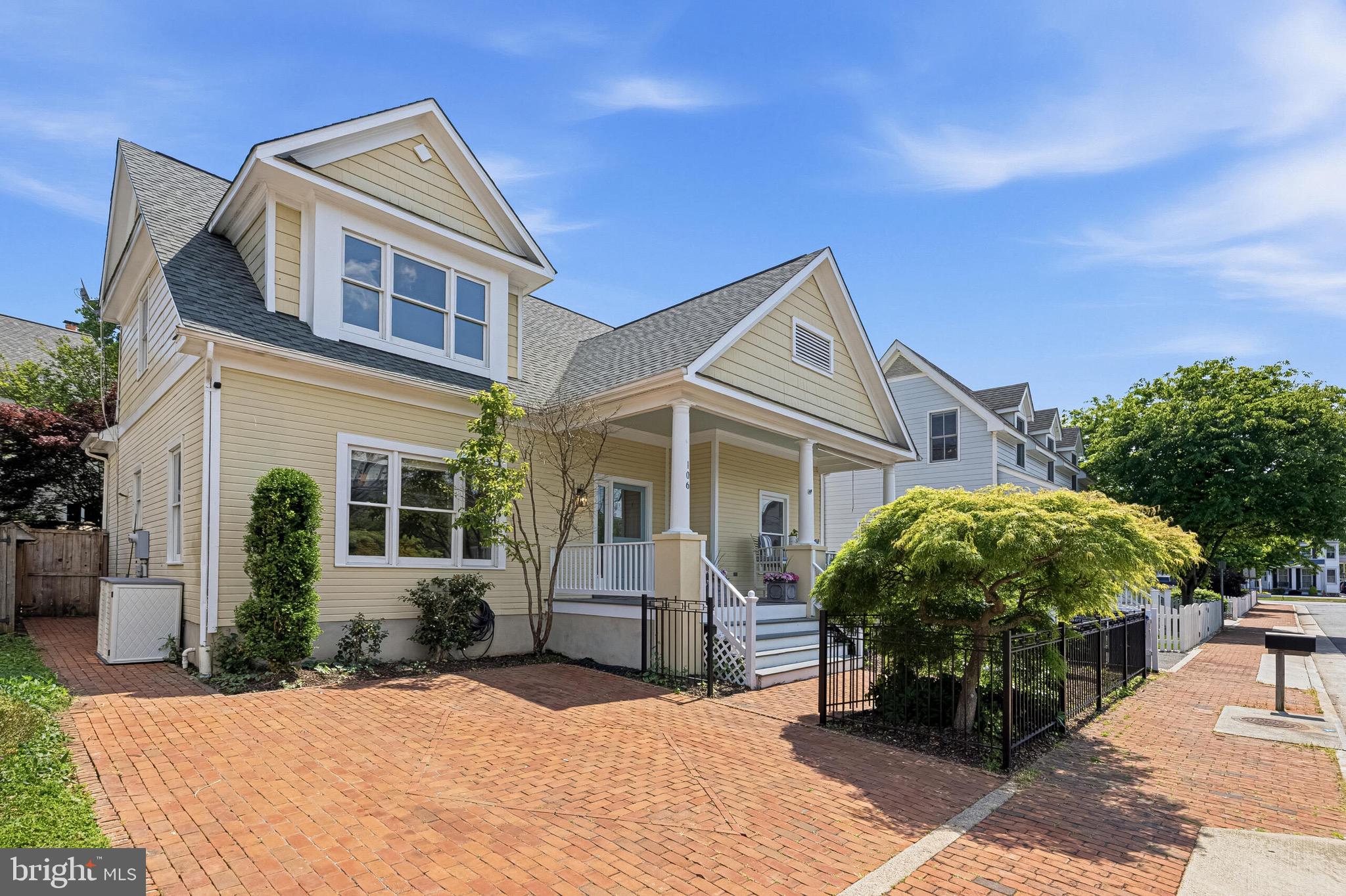 WARREN HILL - Residential