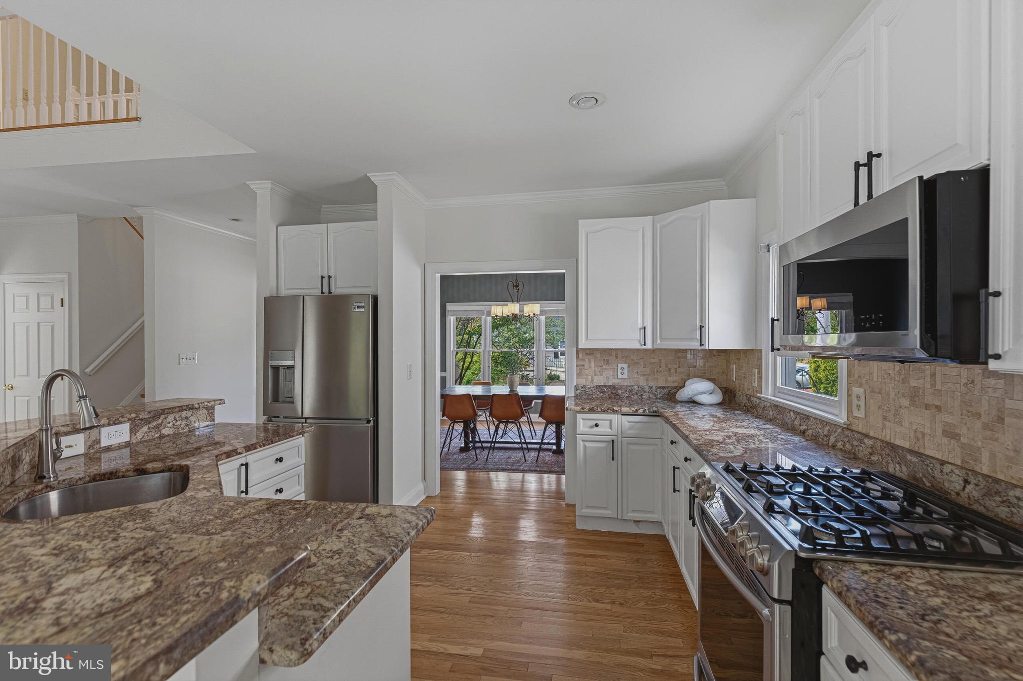 WARREN HILL - Residential