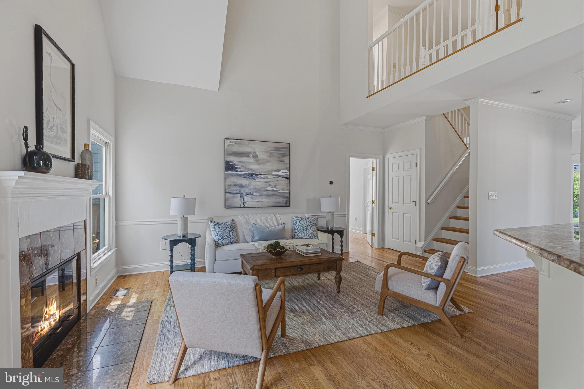 WARREN HILL - Residential