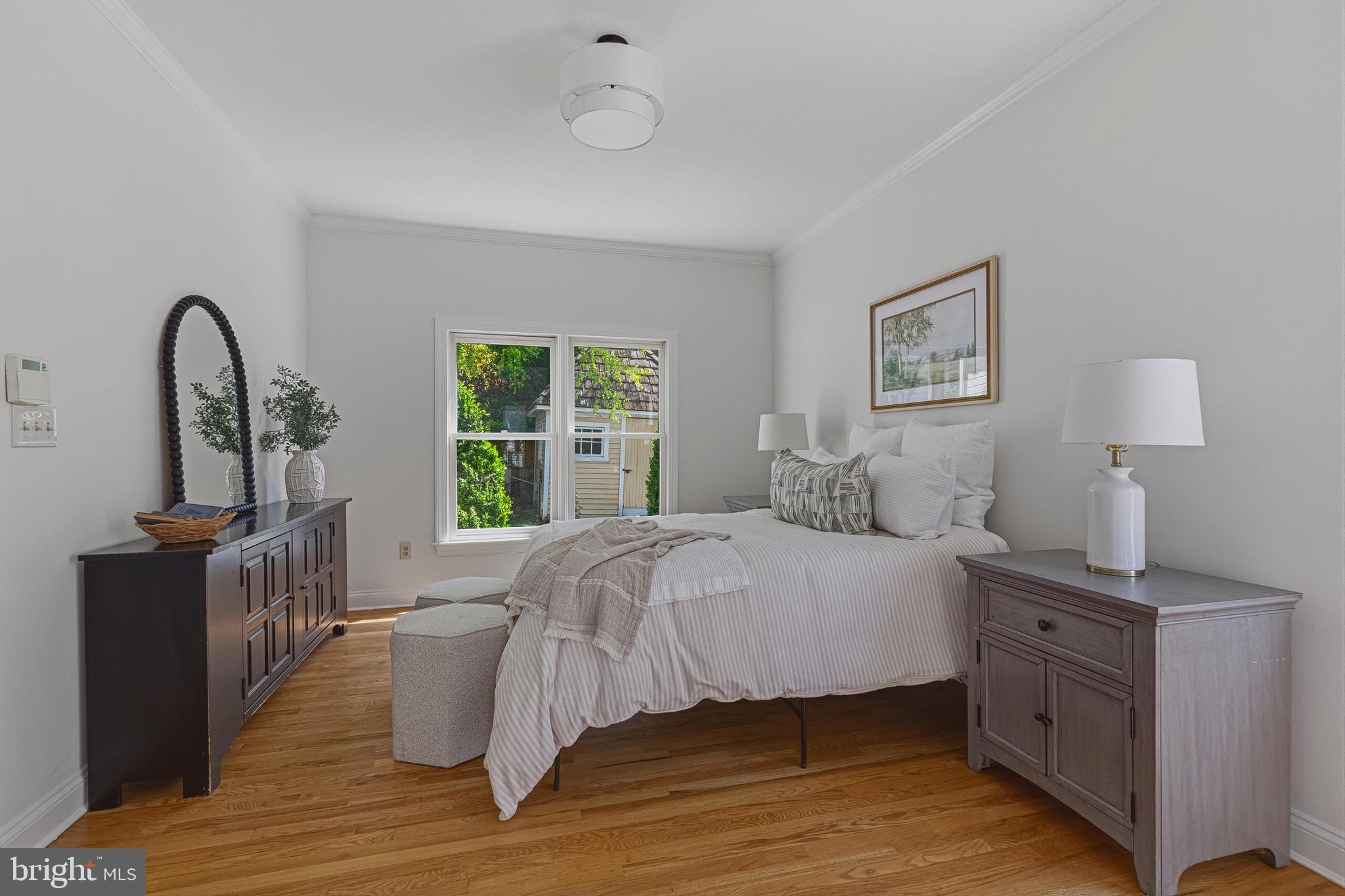 WARREN HILL - Residential