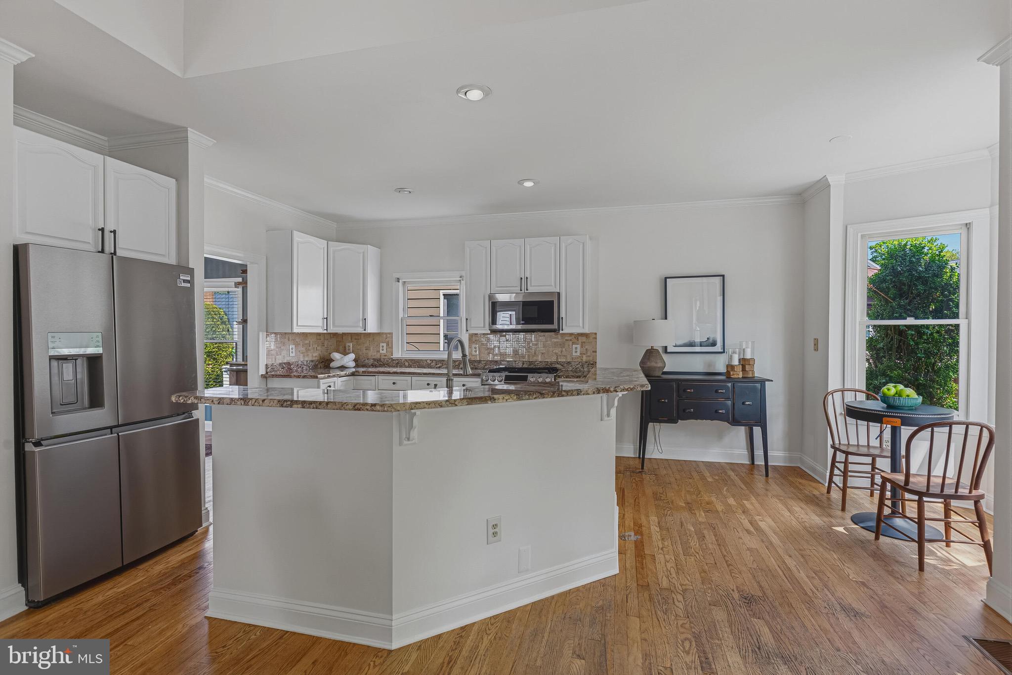 WARREN HILL - Residential